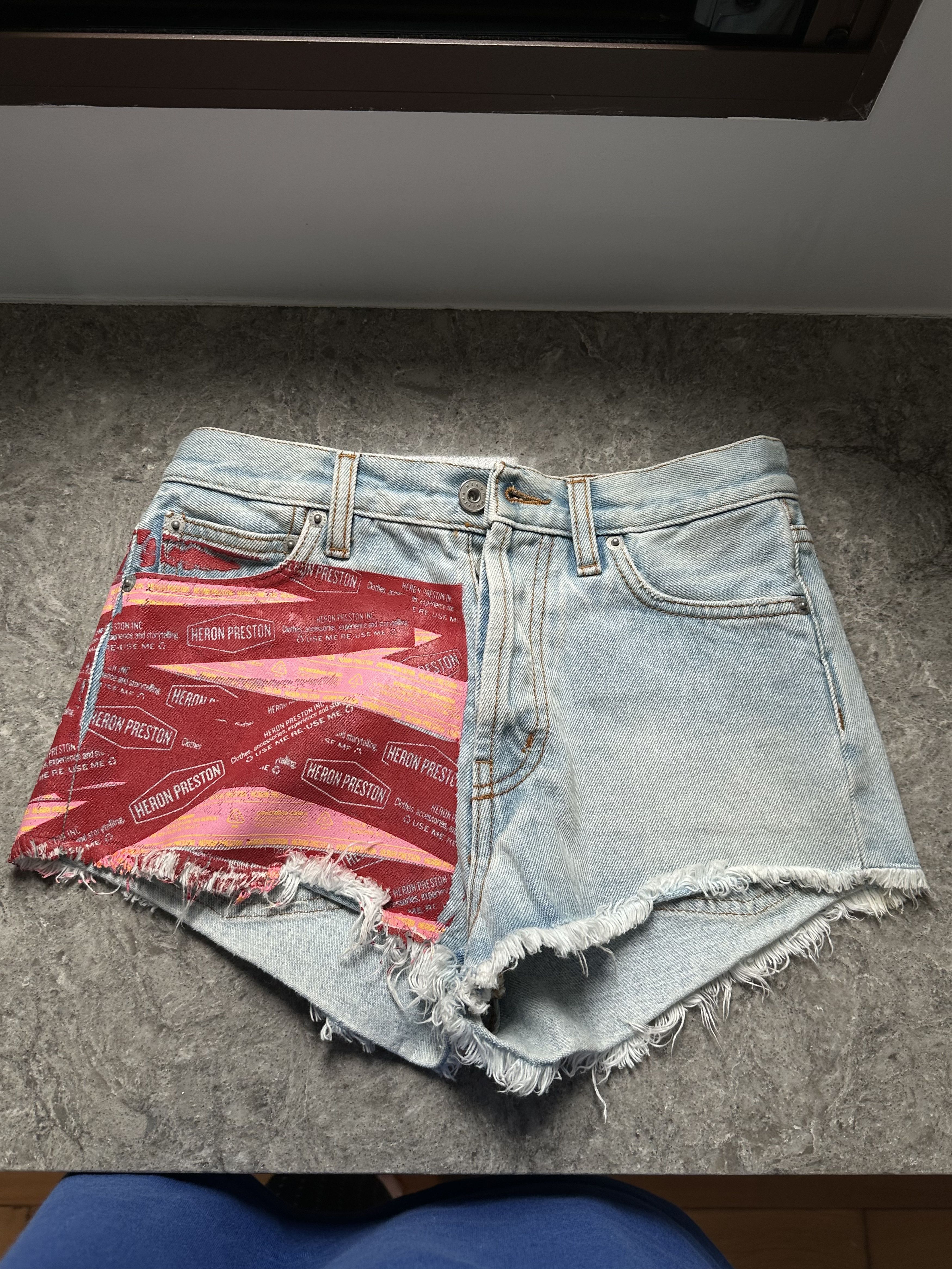 Heron Preston Heron Preston tape print denim shorts Size 24" / US 00 / IT 34 - 6 Thumbnail