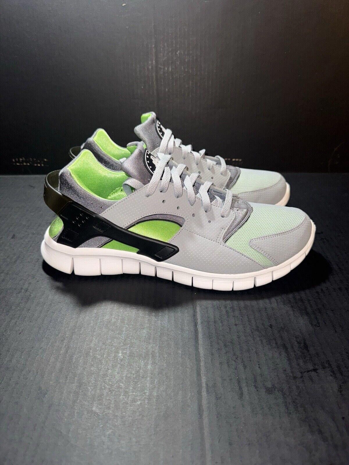 air huarache white green