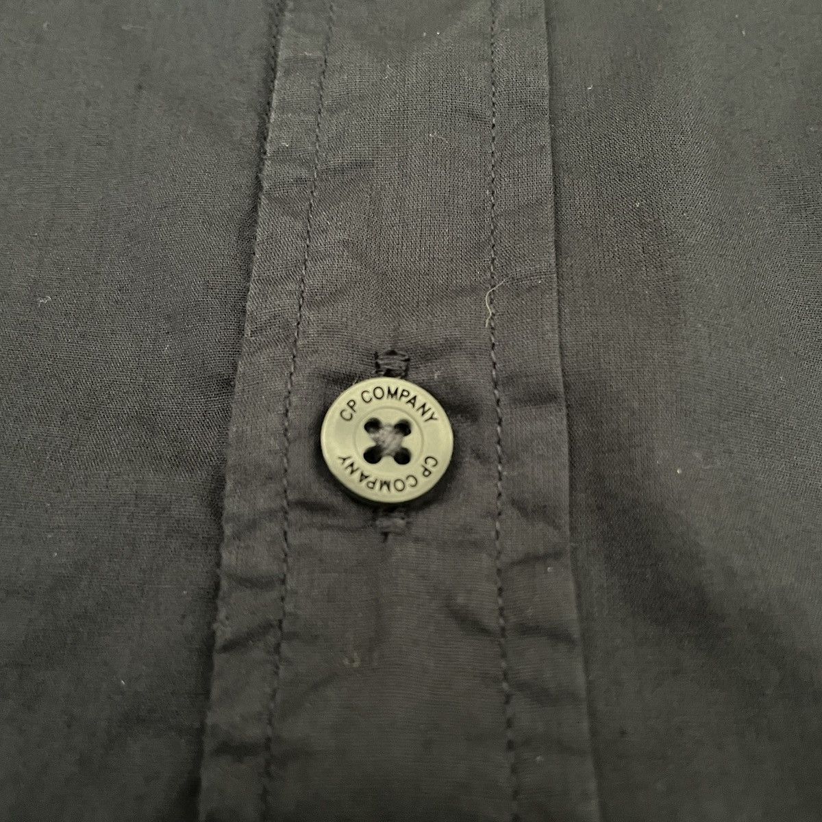 C.P. Company CP Company Midnight Button Up Shirt Delicate Cotton Size US XL / EU 56 / 4 - 4 Thumbnail