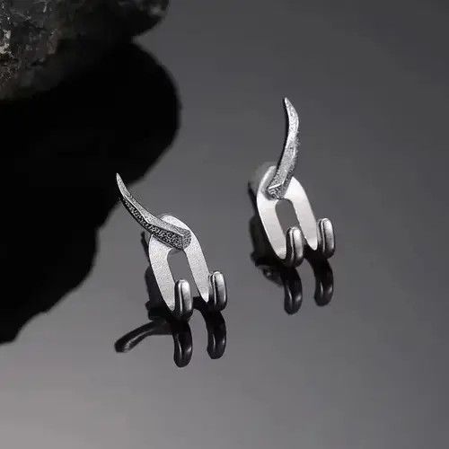Japanese Brand Detachable Tooth Beast Earrings Chrome Jewelry Spike Size ONE SIZE - 1 Thumbnail