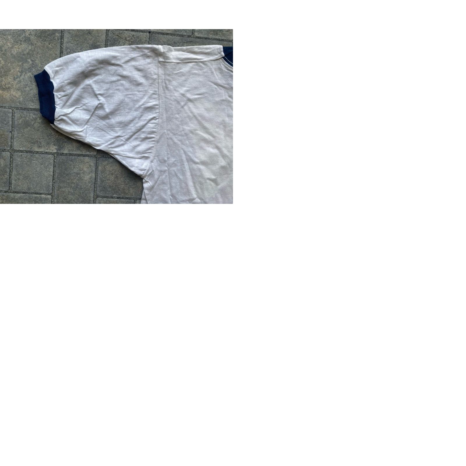 Vintage VINTAGE RARE Single Stitch T Shirt Butterfly Men M White 70s 80s 90s Peter Max John Alcorn 7up Mens Size US M / EU 48-50 / 2 - 11 Thumbnail