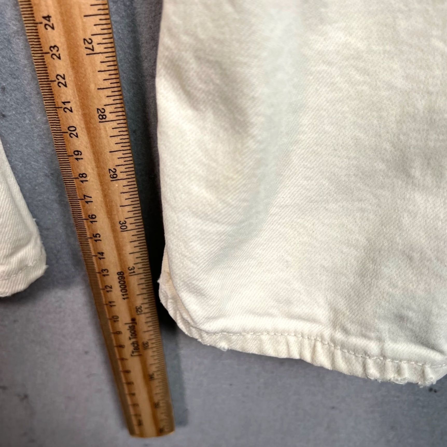 Allsaints AllSaints Jeans Slim Distressed White Denim 30 Mens 5-Pocket Rise Mid 10-12 Inseam 32 Regular Vintage No Pattern Solid Cotton Blend Shirt? Size US 30 / EU 46 - 7 Thumbnail