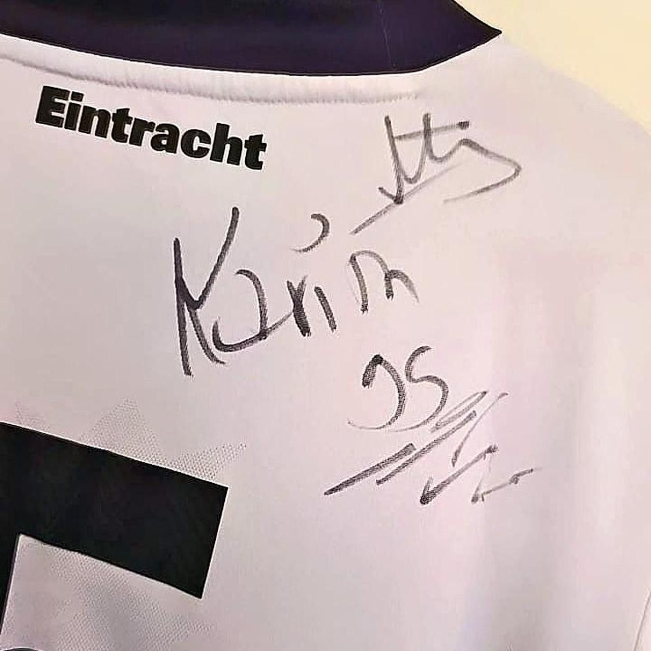 Other Eintracht Frankfurt Signed Jersey | 06/07 Bundesliga Vintage Size US M / EU 48-50 / 2 - 5 Thumbnail