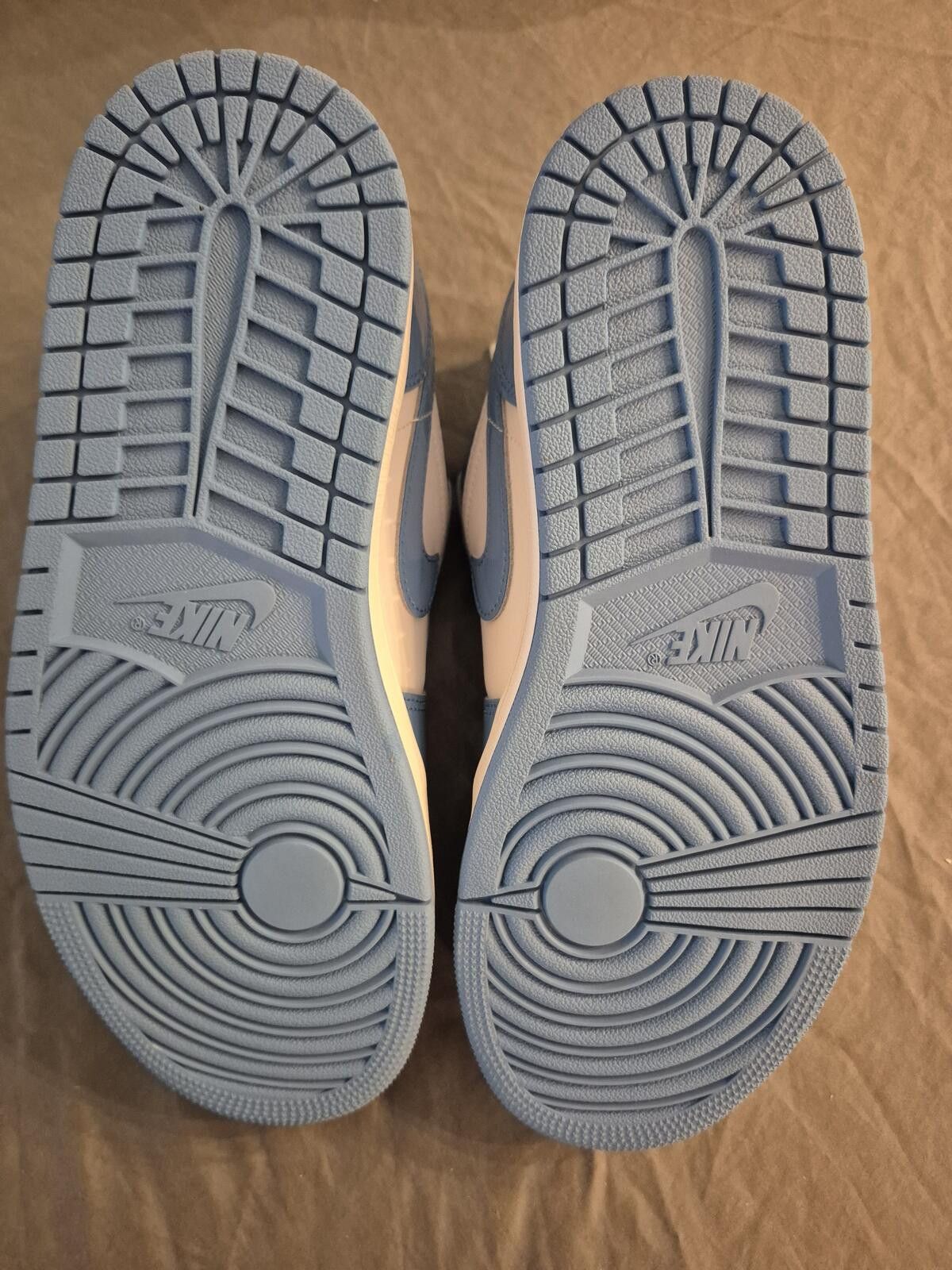 Jordan Brand Air Jordan 1 low unc blue Size 8 M Brand New Size US 8 / EU 41 - 6 Thumbnail