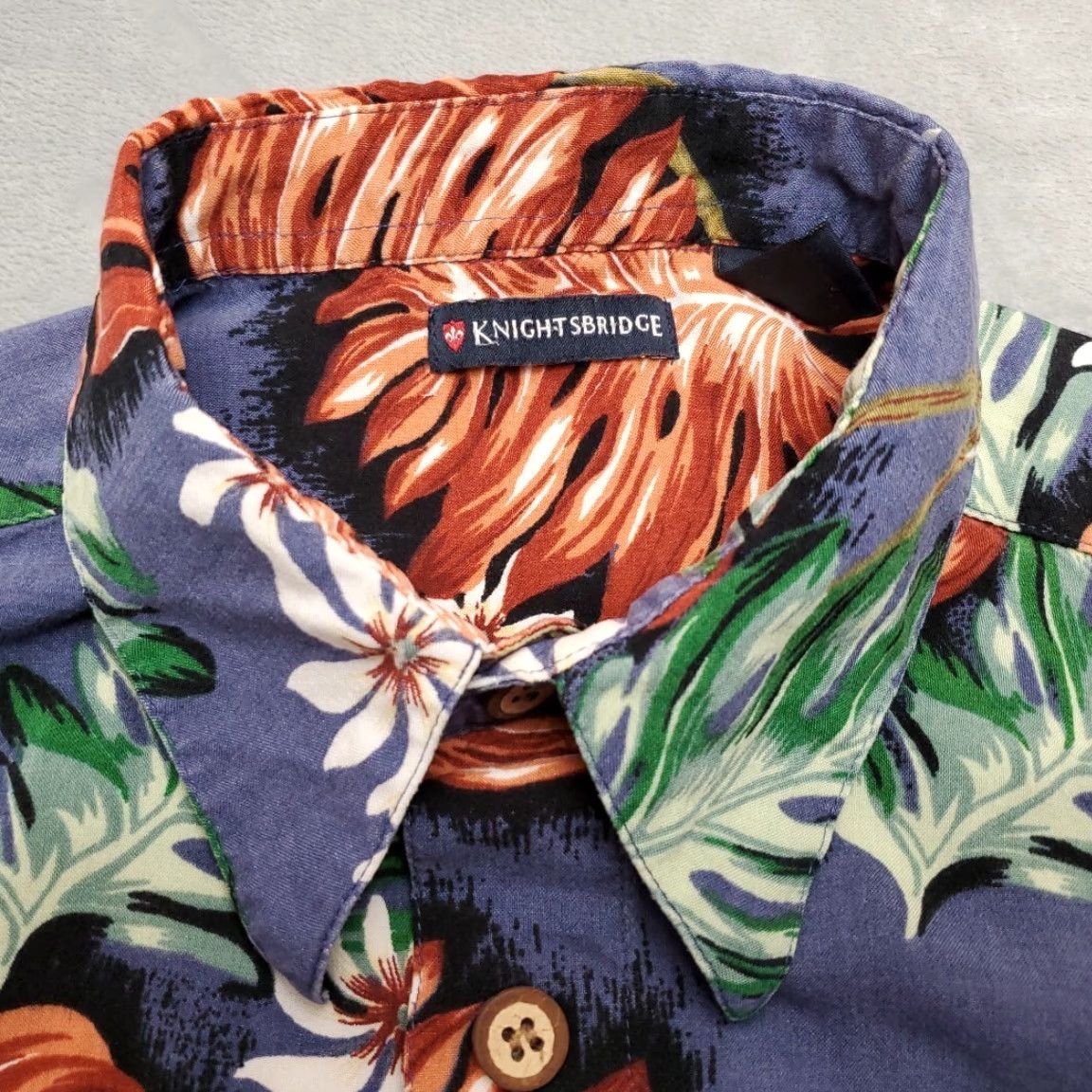 Vintage VINTAGE HawaiiN Shirt Mens L Blue Floral Tropical 100% Rayon Retro Casual Knightsbridge Button-Up Short Sleeve Collared Mens Size US L / EU 52-54 / 3 - 4 Thumbnail