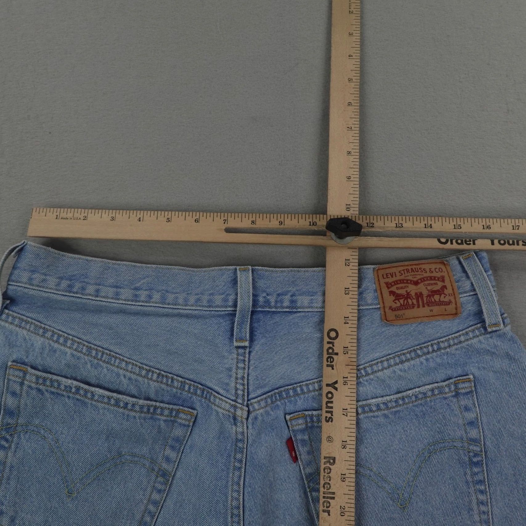 Levi's VINTAGE Levi's Shorts Womens 33 Denim Cutoff High Rise 501 Jean Style Raw Hem Blue Summer Festival Women Size 24" / US 00 / IT 34 - 7 Thumbnail
