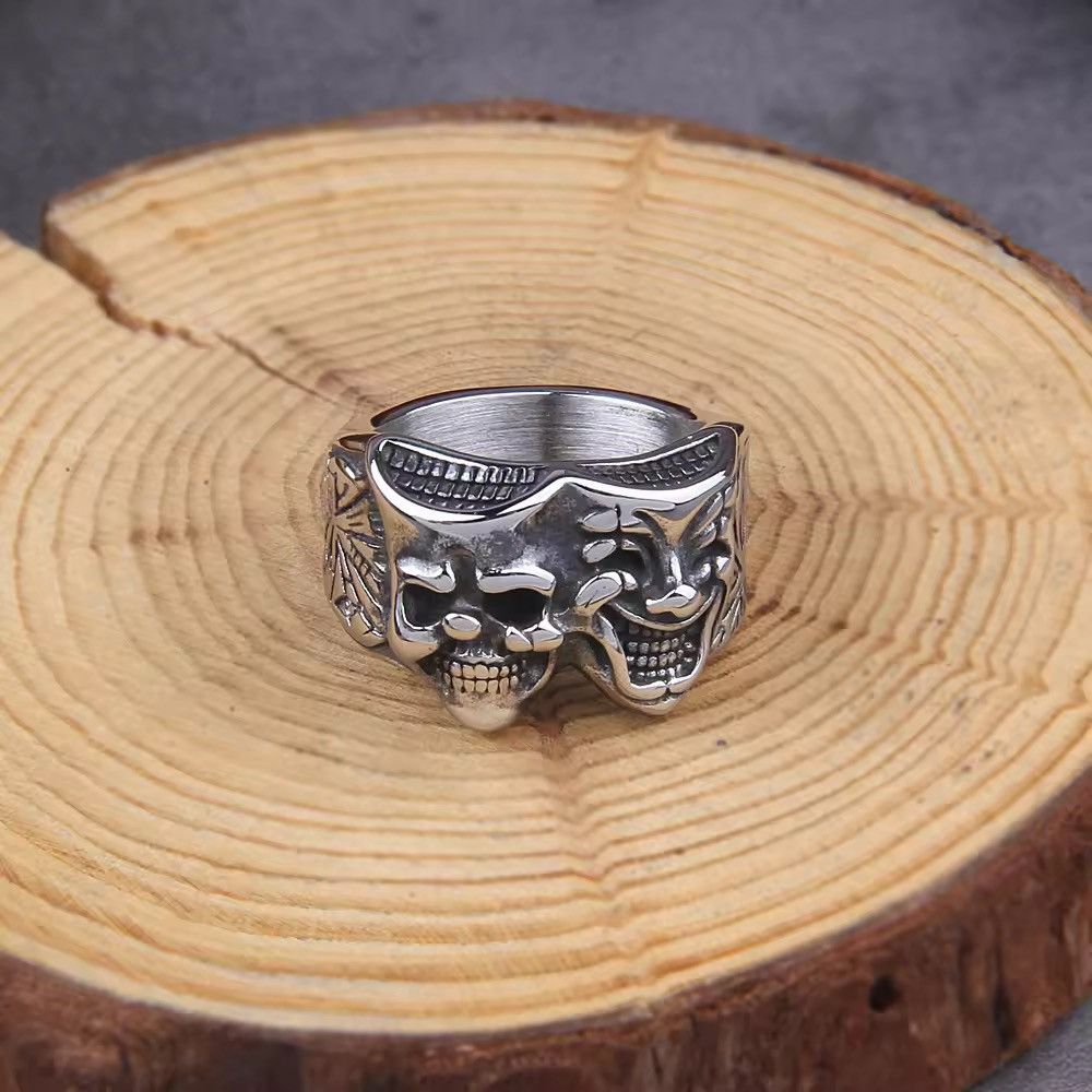 Jewelry Gothic Two Face Joker Ring ( Size 7 To 13 ) in Silver, Men's