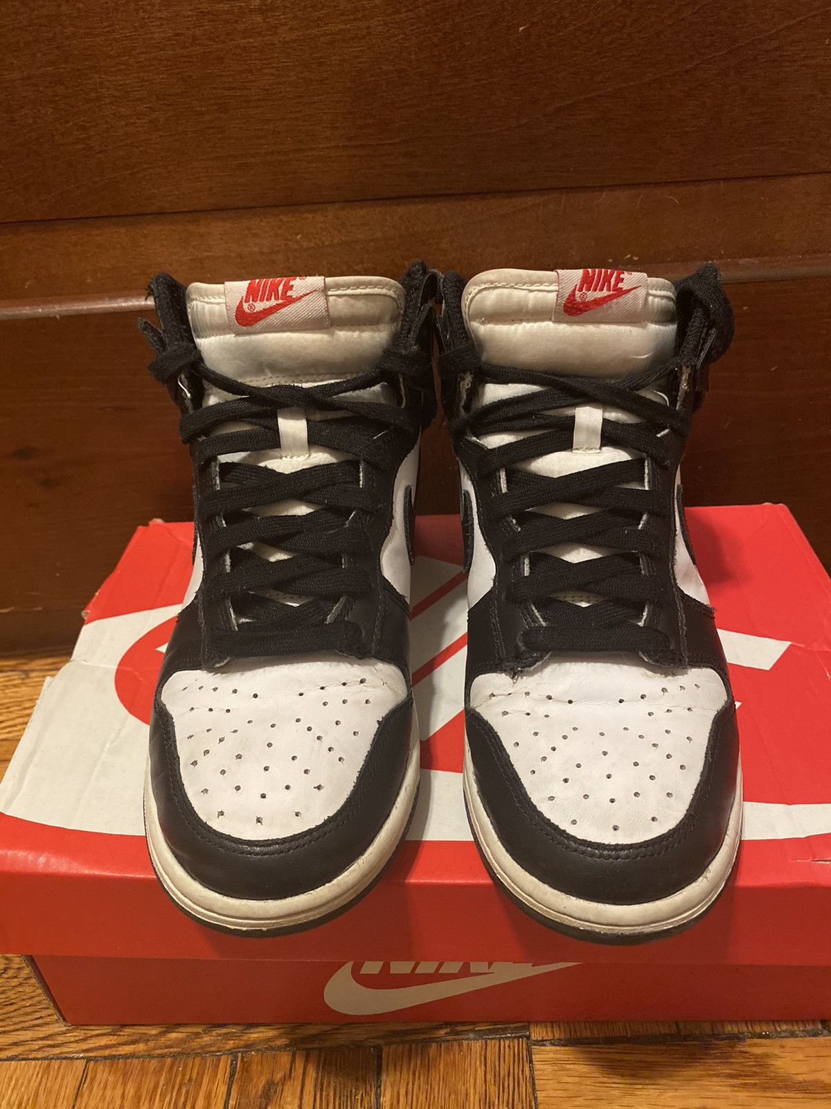 Nike Nike Hightop panda dunks Size US 8 / EU 41 - 1 Thumbnail