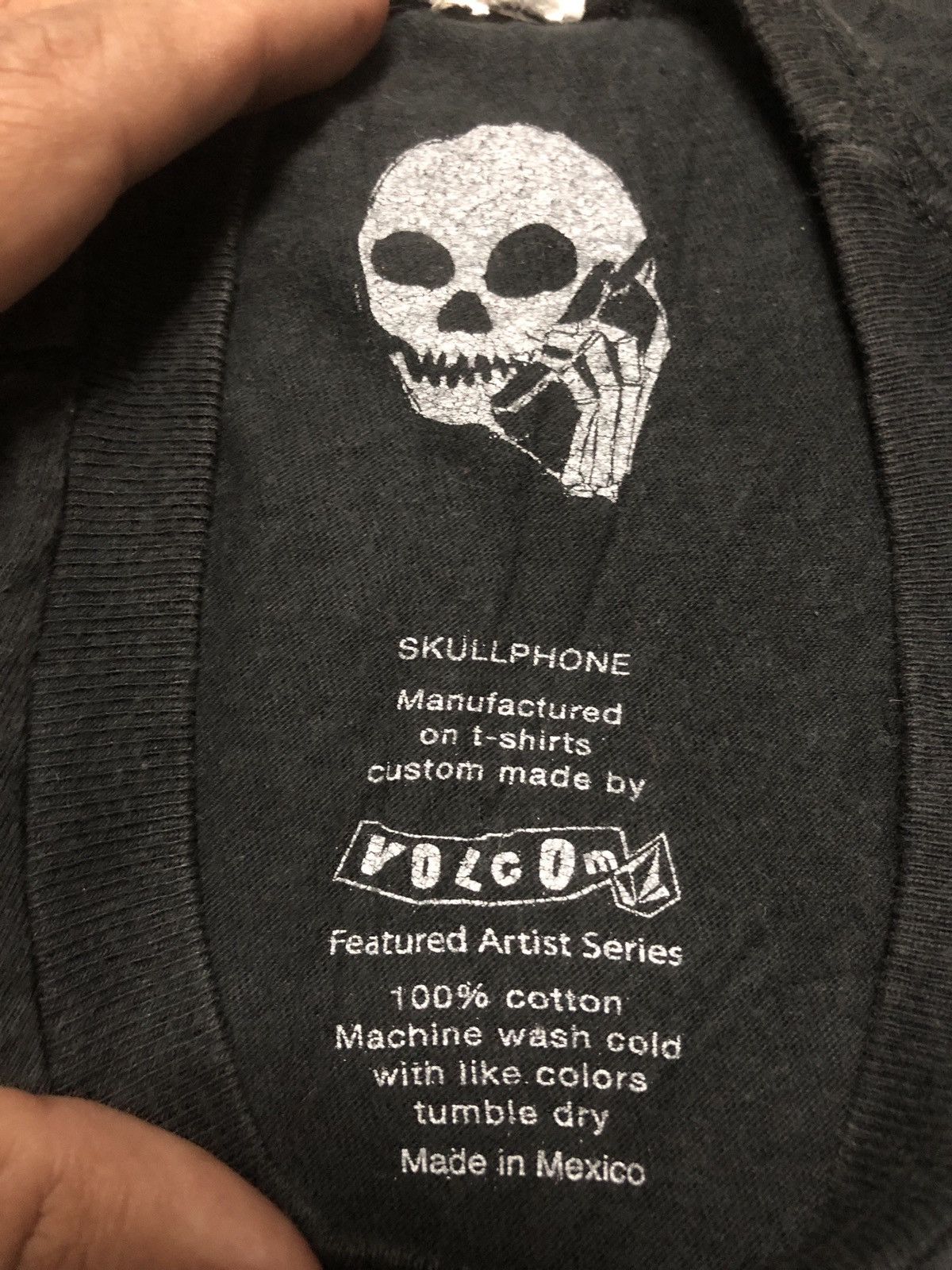 Vintage × Volcom Vintage Y2K Volcom Skullphone Artist Series Big Logo Tshirt Size US M / EU 48-50 / 2 - 12 Thumbnail
