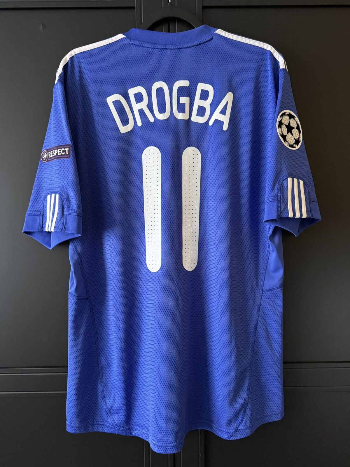 Adidas Chelsea 2009-10 Home DROGBA - E84291 - (L) Size US L / EU 52-54 / 3 - 2 Thumbnail