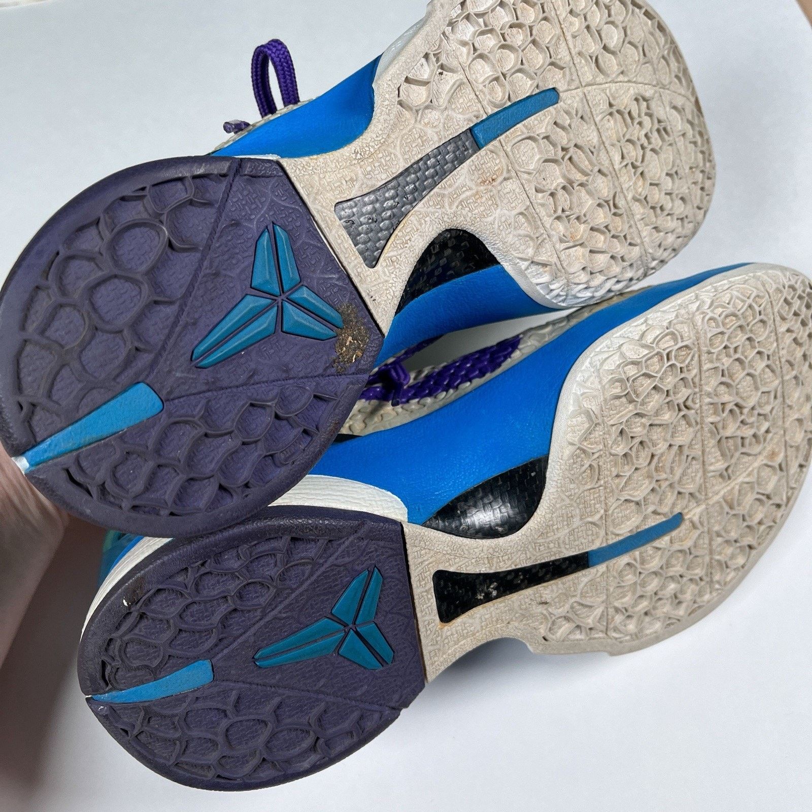 Nike Nike Kobe 6 VI Draft Day 2011 White Blue Purple 429659-102 Size US 7 / EU 40 - 6 Thumbnail
