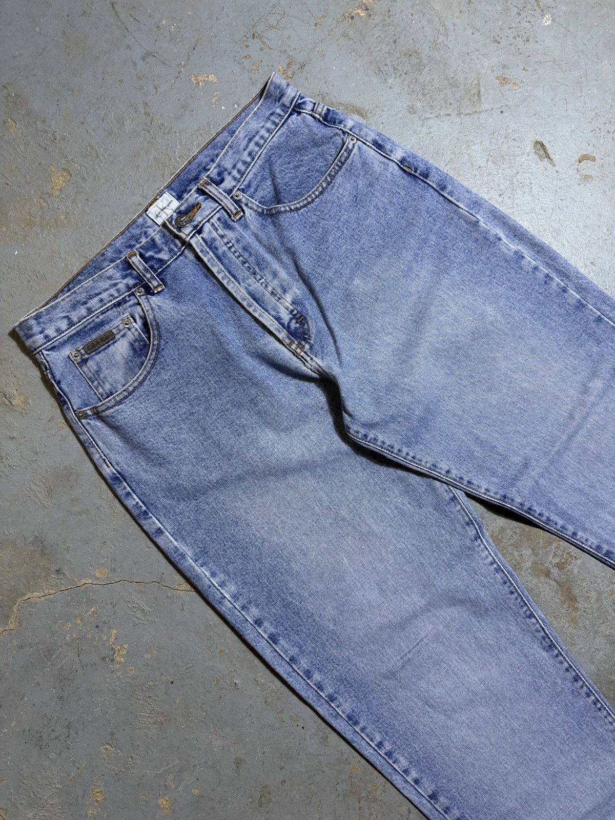 Calvin Klein Vintage Calvin Klein light denim jeans Size US 30 / EU 46 - 2 Thumbnail