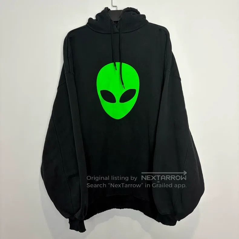 Balenciaga Balenciaga Alien Black Sweatshirt Size US M / EU 48-50 / 2 - 1 Thumbnail