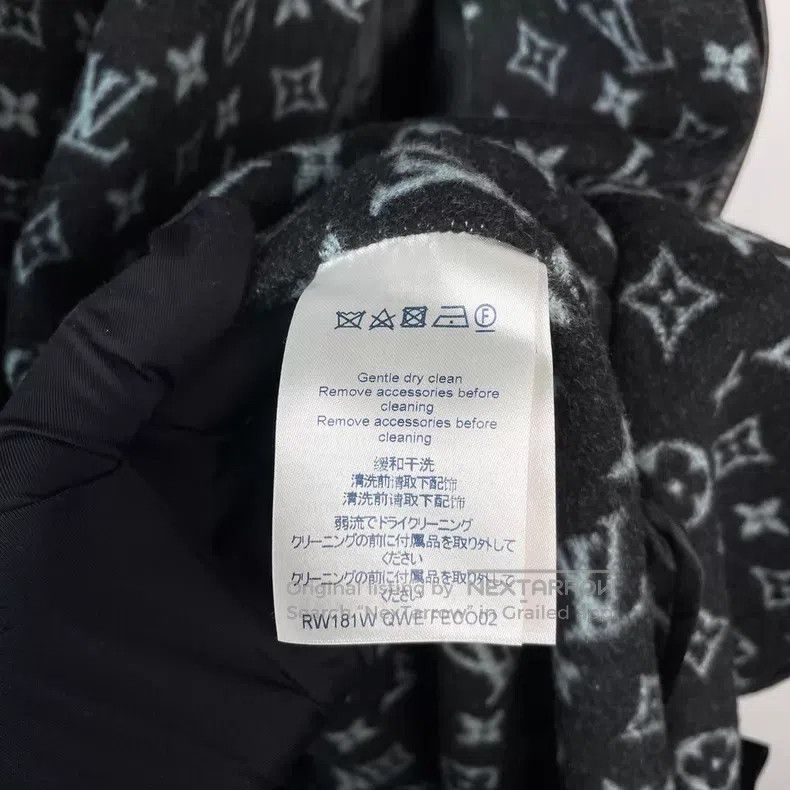 Louis Vuitton Louis Vuitton Black long coat with full print of presbyopi Size US S / EU 44-46 / 1 - 7 Thumbnail