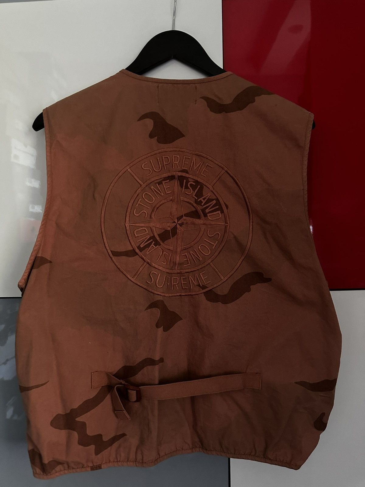 Stone Island × Supreme Supreme x Stone Island Vest Coral Size US M / EU 48-50 / 2 - 2 Thumbnail