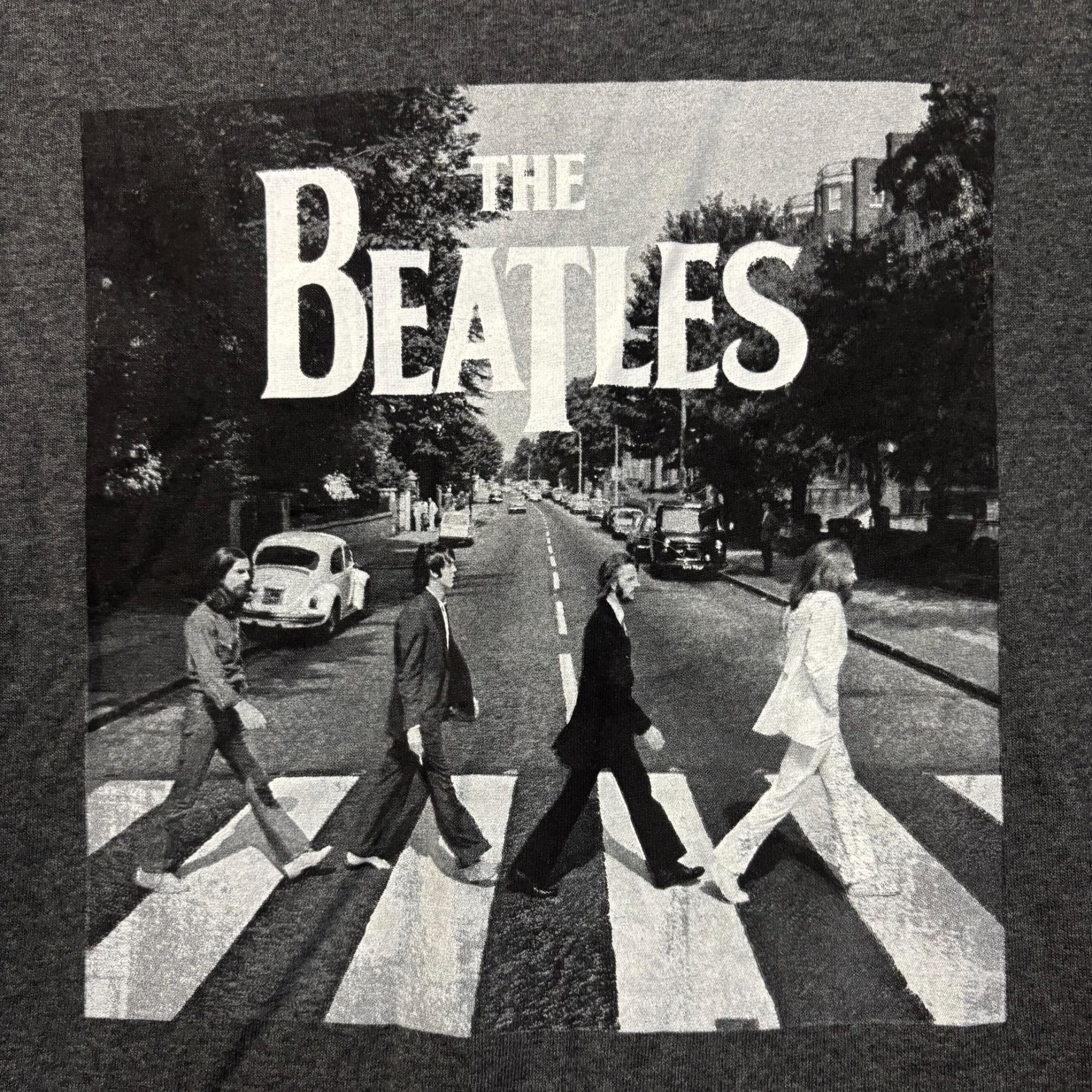 Band Tees The Beatles Abbey Road Crossing Graphic Design T-Shirt Small Size US S / EU 44-46 / 1 - 2 Thumbnail