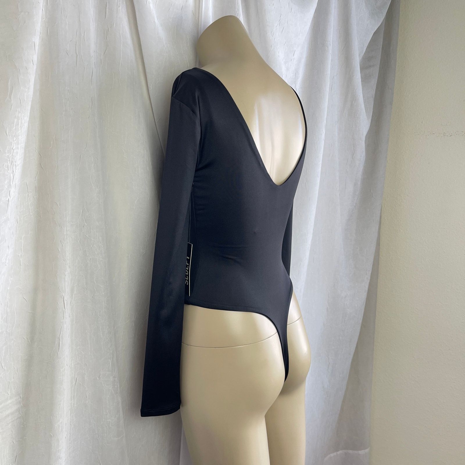 Forever 21 Forever 21 Black Contour Sculpt Satin Thong Bodysuit NWT XS Size XS / US 0-2 / IT 36-38 - 10 Thumbnail