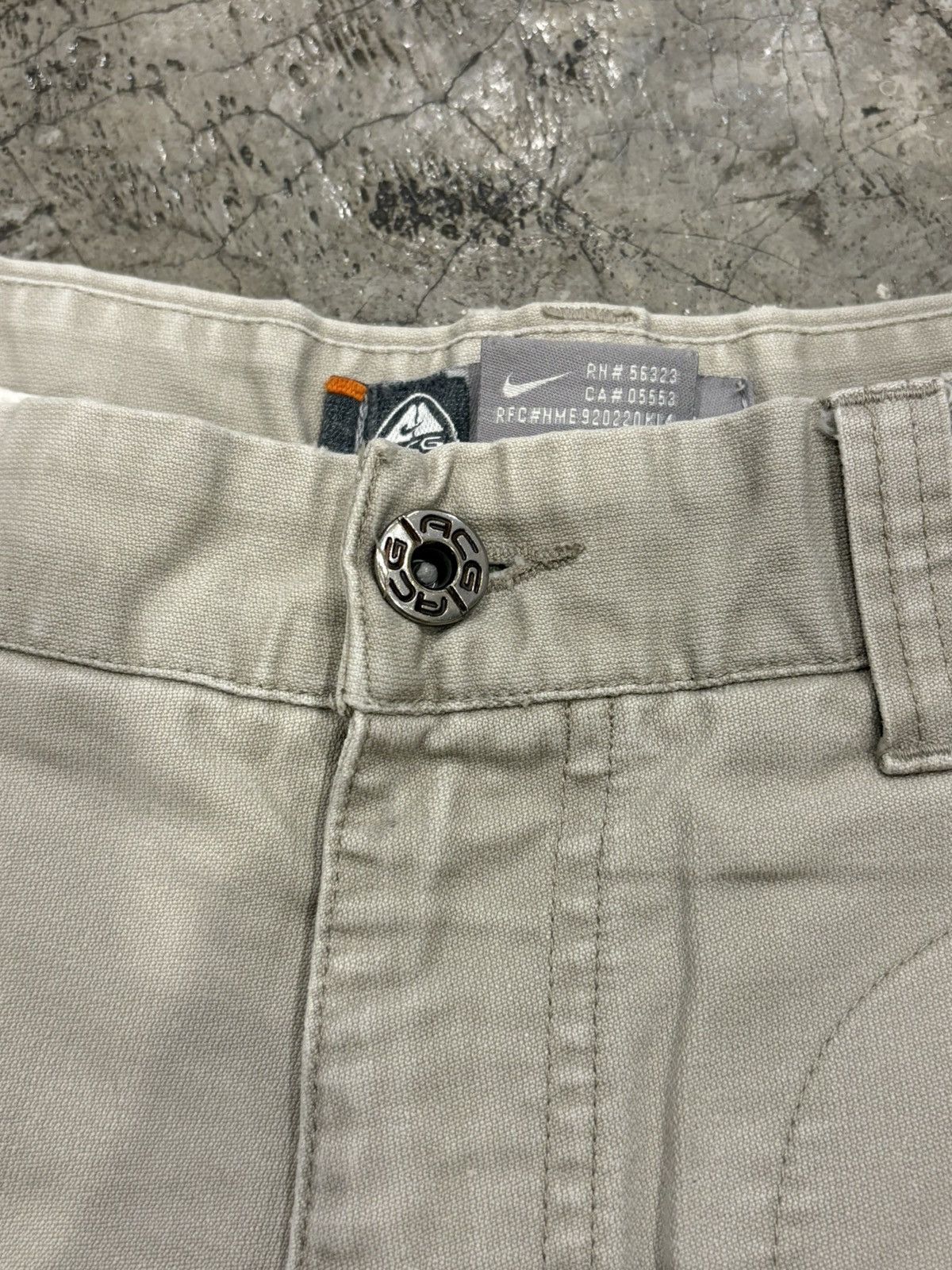 Nike ACG Vintage Nike ACG Beige Cargo Shorts Size US 36 / EU 52 - 7 Thumbnail