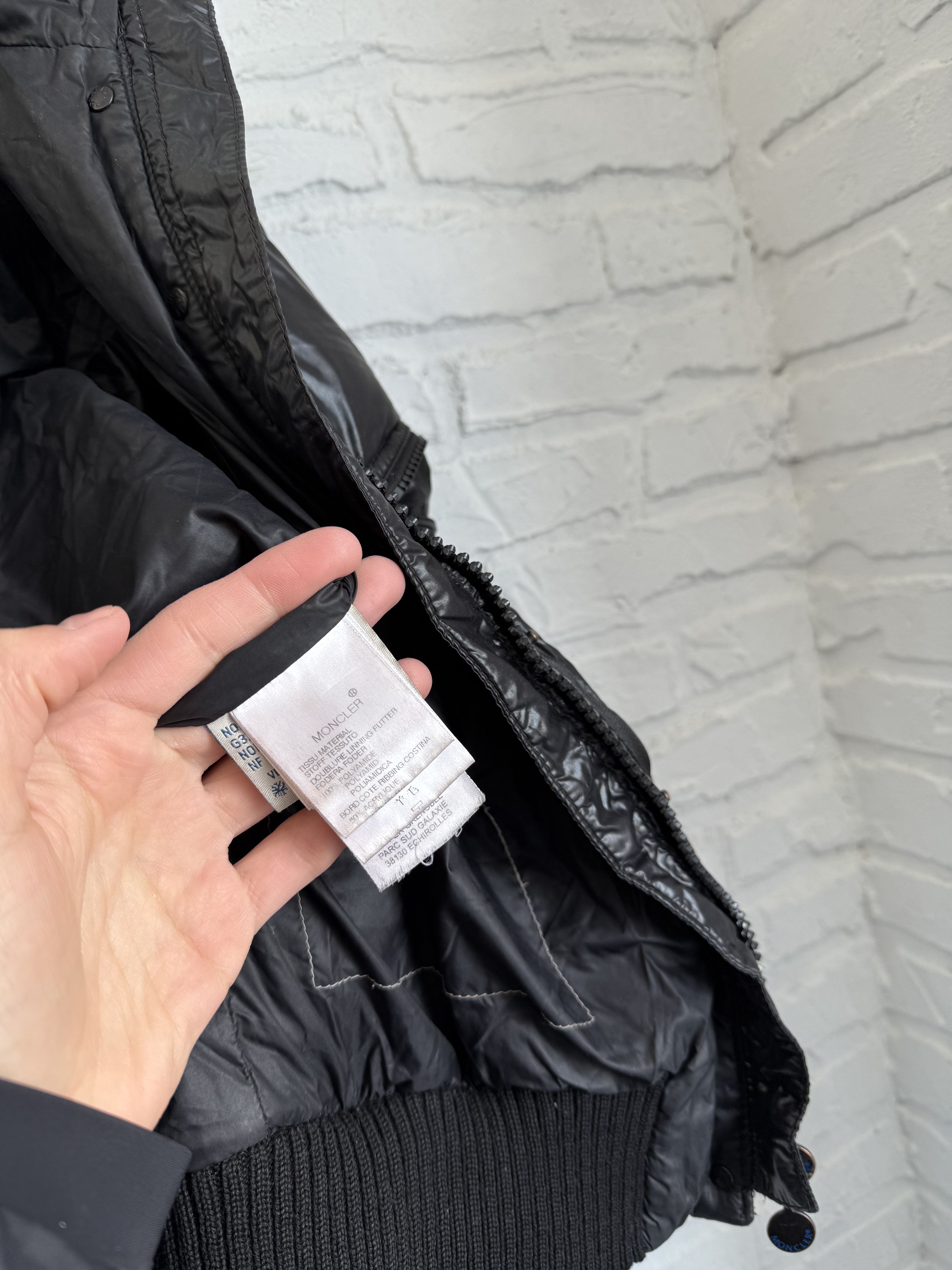 Moncler Moncler fur hood short puffer down jacket Size XS / US 0-2 / IT 36-38 - 6 Thumbnail