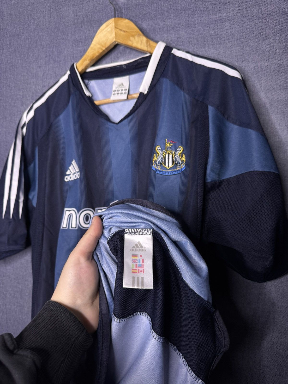 Adidas Vintage Adidas New Castle United Jersey 2004/2005 Away Retro Size US XL / EU 56 / 4 - 7 Thumbnail