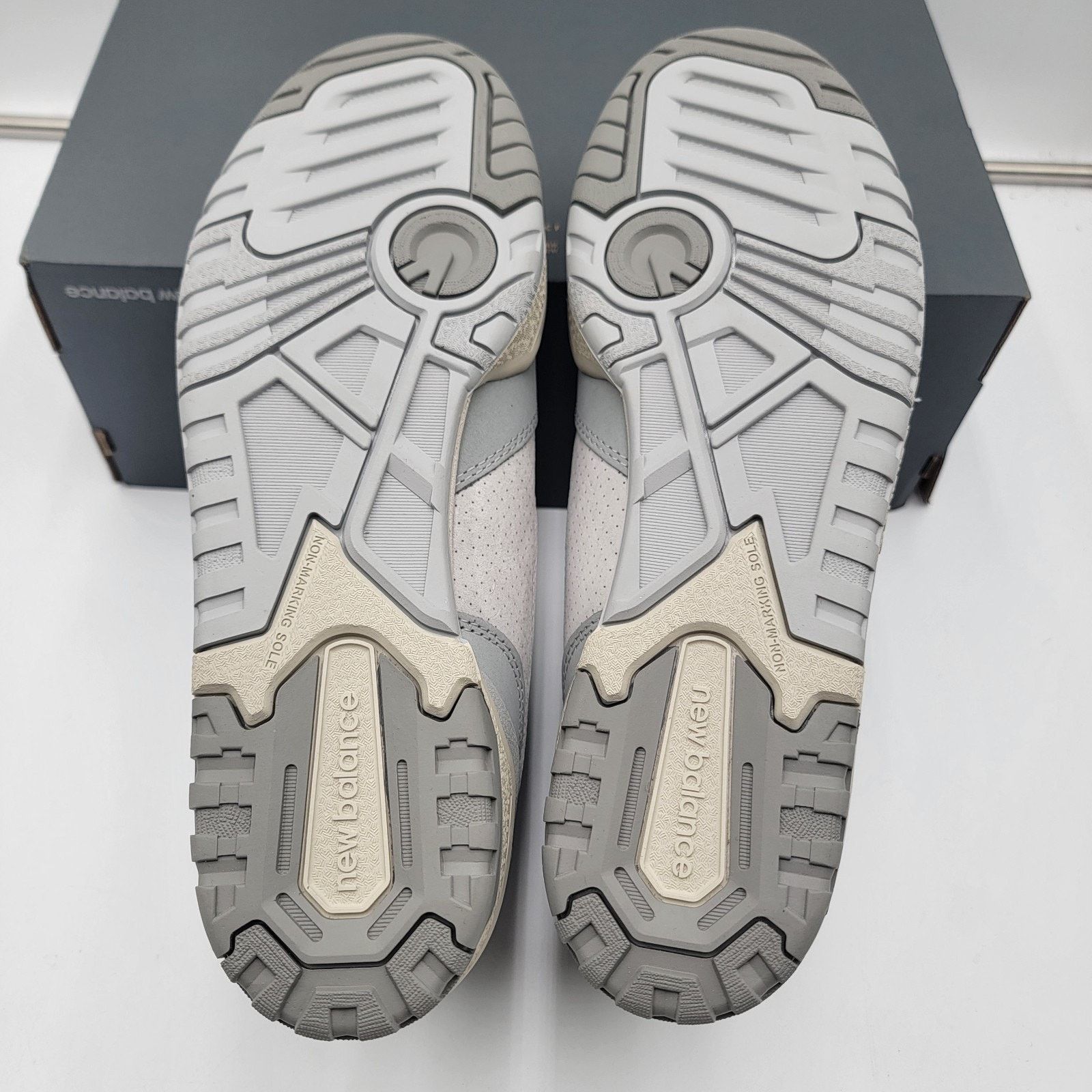 New Balance New Balance Men 650R Lifestyle Aluminum Rain Cloud Sz 11.5 Size US 11.5 / EU 44-45 - 5 Thumbnail
