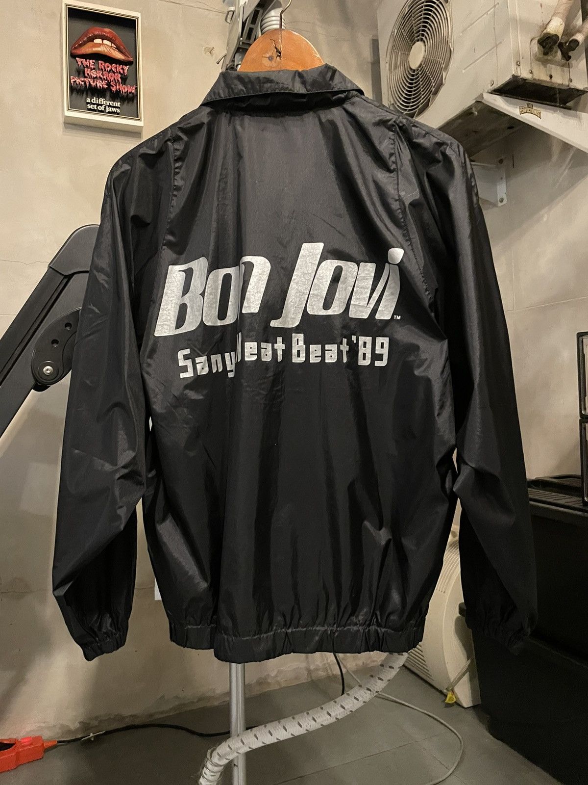 Band Tees × Vintage Vintage BON JOVI heat beat '89 tour jacket size L Size US L / EU 52-54 / 3 - 1 Thumbnail