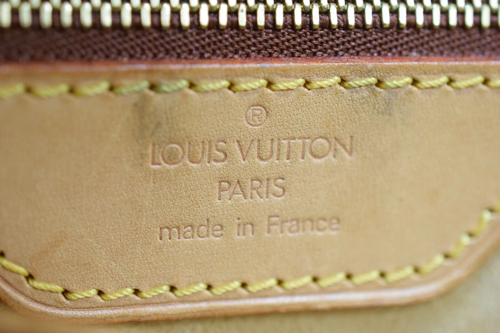 Louis Vuitton Louis Vuitton Rivoli Monogram Canvas Handbag M53380 Size ONE SIZE - 23 Thumbnail