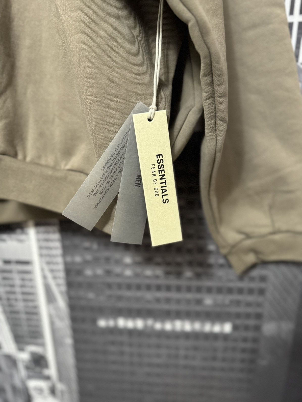 Fear of God Fear of God Essentials Heavy Fleece Hoodie Military SZ M 🔥 Size US M / EU 48-50 / 2 - 3 Thumbnail