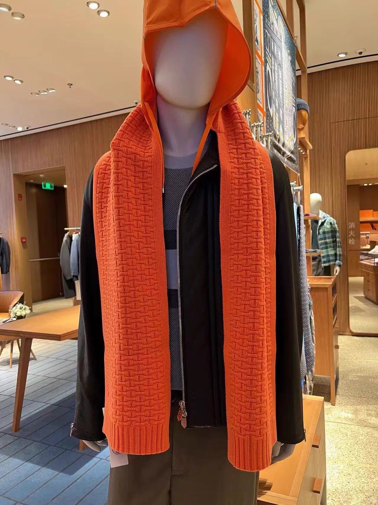 Hermes Hermes New Knitted Hooded Scarf NWT w/ Box 25x170 Size ONE SIZE - 6 Thumbnail