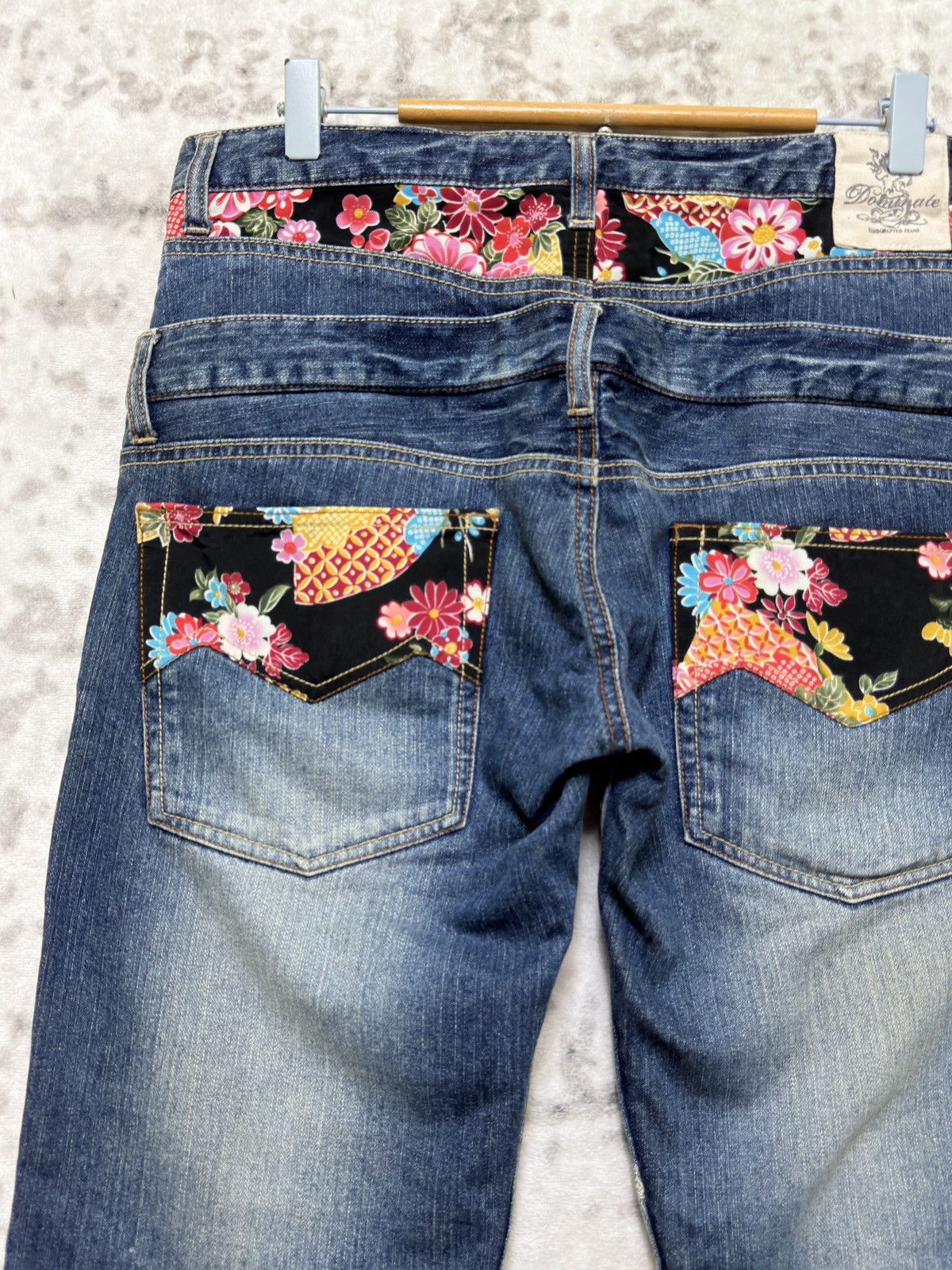 Japanese Brand Vintage Dominate Double Waist Floral Accent Straight Jeans Size US 32 / EU 48 - 10 Thumbnail