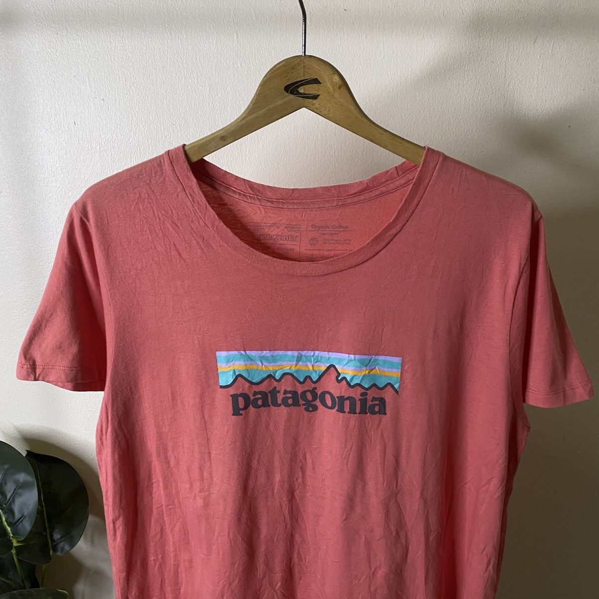 Patagonia Patagonia Surf P-6 Logo Peach T Shirt Size US L / EU 52-54 / 3 - 2 Thumbnail