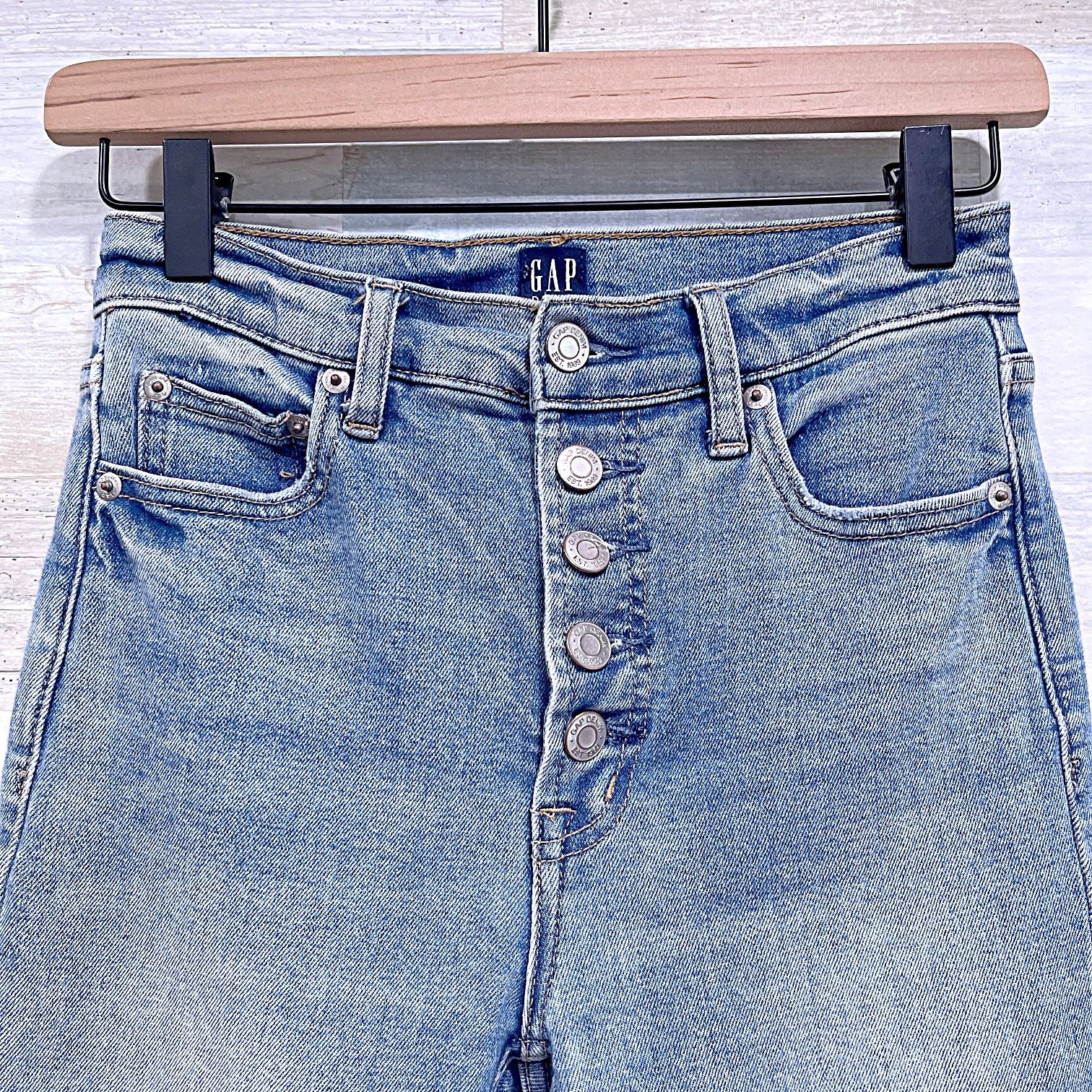 Gap GAP Cigarette Slim Button Fly Jeans Light Washwell Womens 24 Size 24" / US 00 / IT 34 - 2 Thumbnail