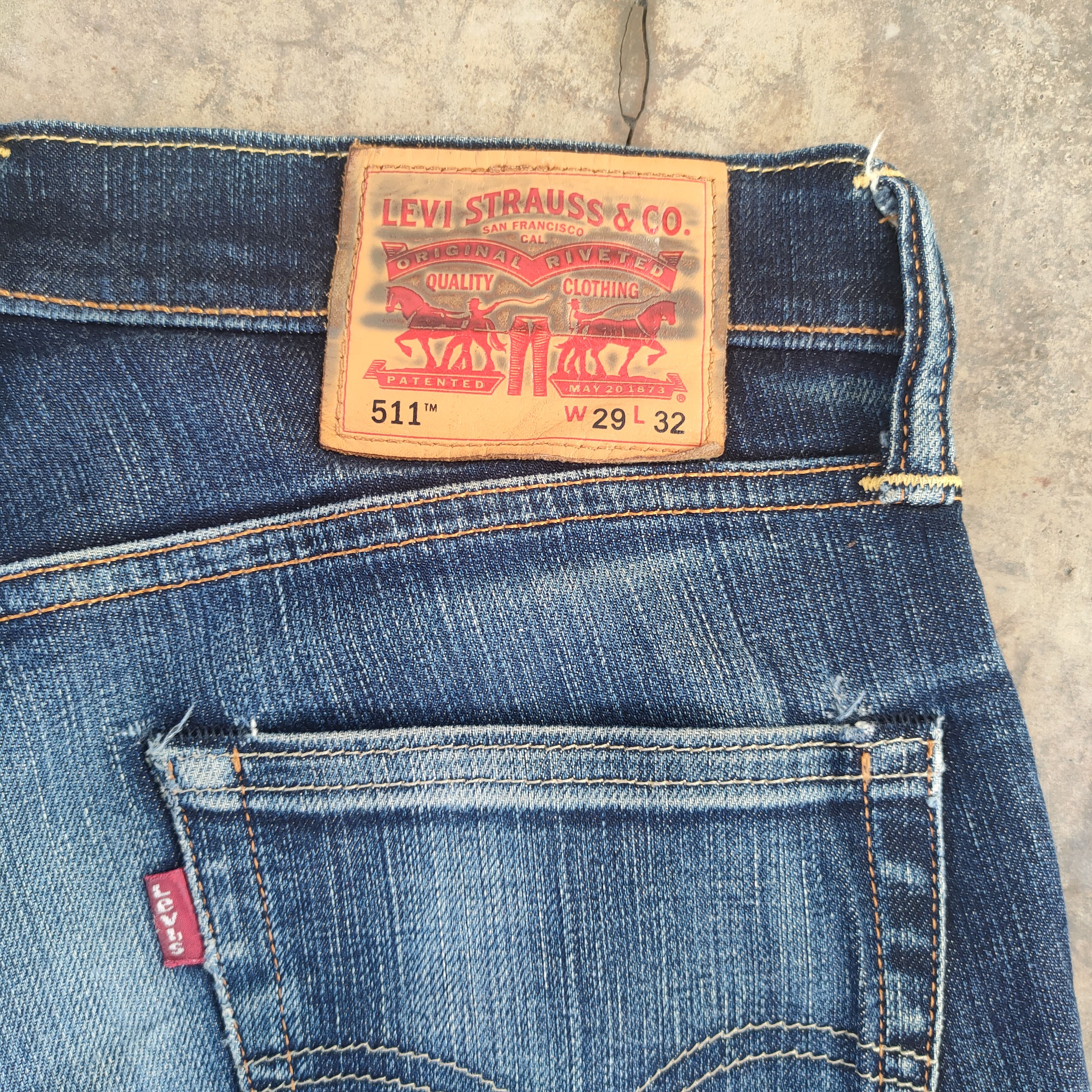 Levi's Vintage Clothing VINTAGE LEVI'S 511 SKINNY FADED DISTRESSED JEAN DENIM PANTS Size US 30 / EU 46 - 11 Thumbnail