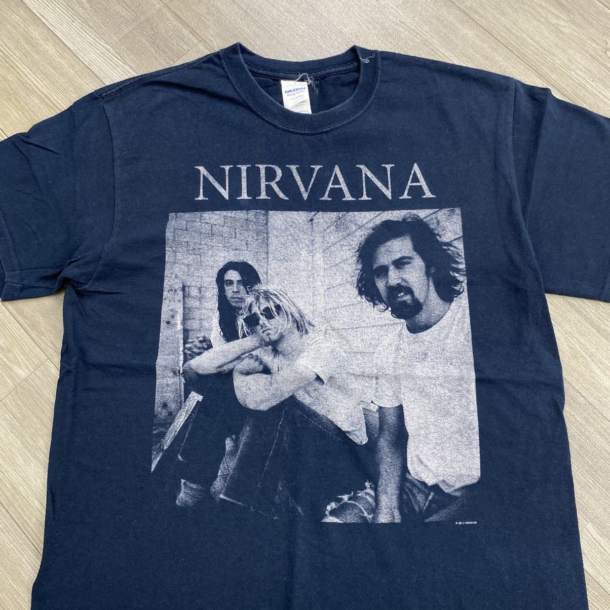 Nirvana 00s Vintage Nirvana Punk Rock Kurt Cobain Band Tee Size US M / EU 48-50 / 2 - 2 Thumbnail