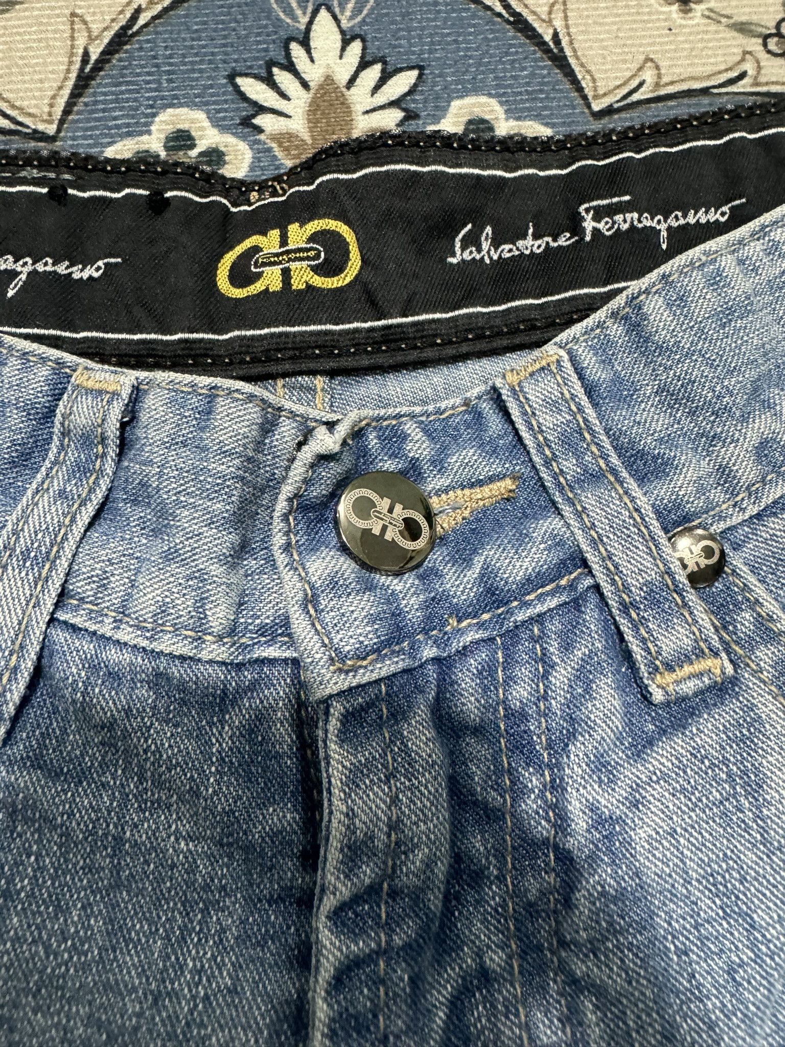 Beauty Beast × Salvatore Ferragamo Vintage Salvatore Ferragamo Classic Basic Jeans Size US 29 - 6 Thumbnail