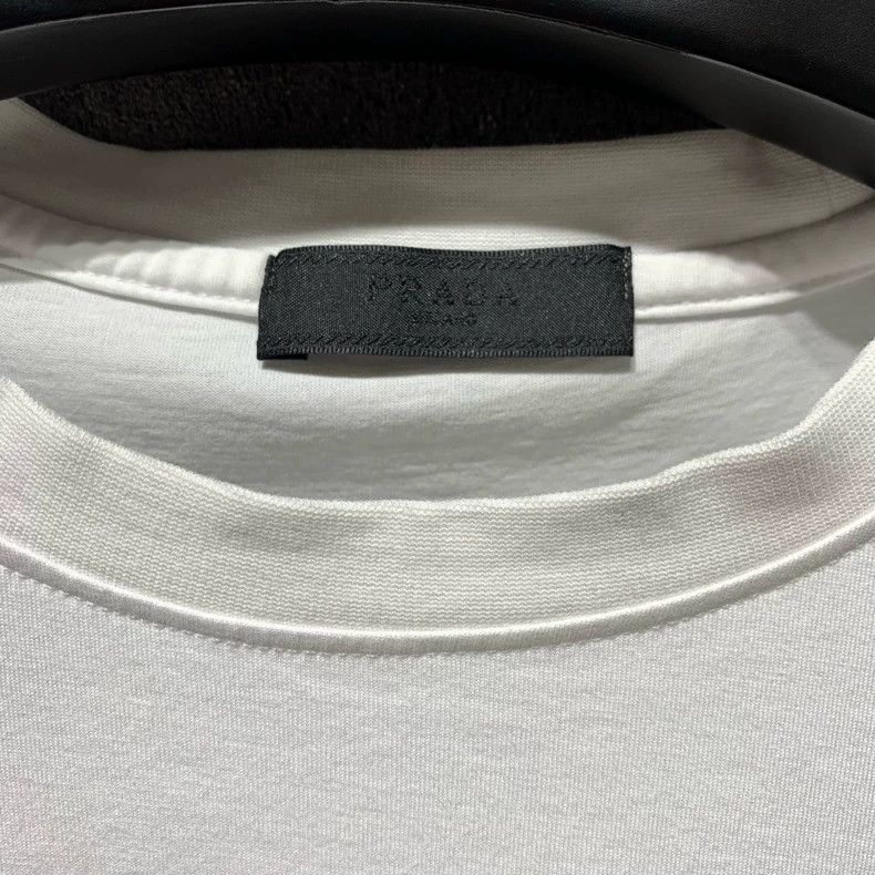 Prada Prada Robot short sleeves 2501-Nextarrow Size US M / EU 48-50 / 2 - 4 Thumbnail