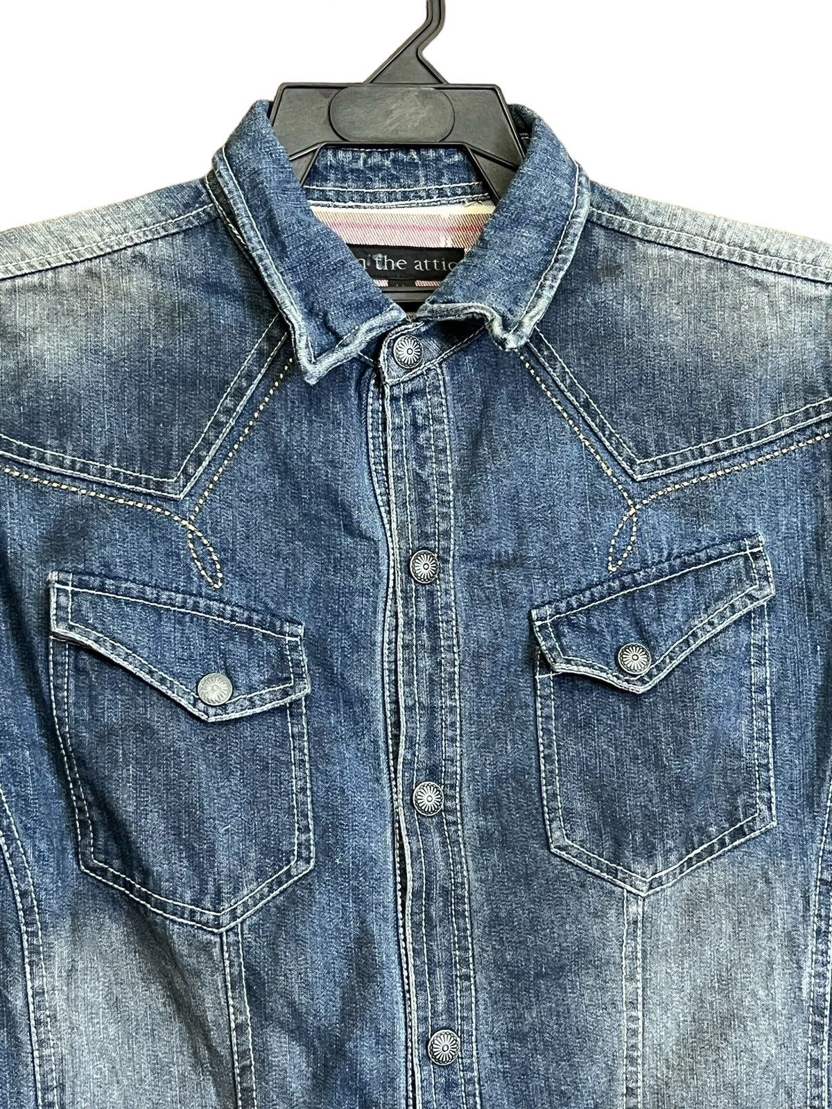 In The Attic SICK🔥IN THE ATTIC VIRGINIA BEACH BUTTON UP DENIM SHIRT Size US M / EU 48-50 / 2 - 6 Thumbnail
