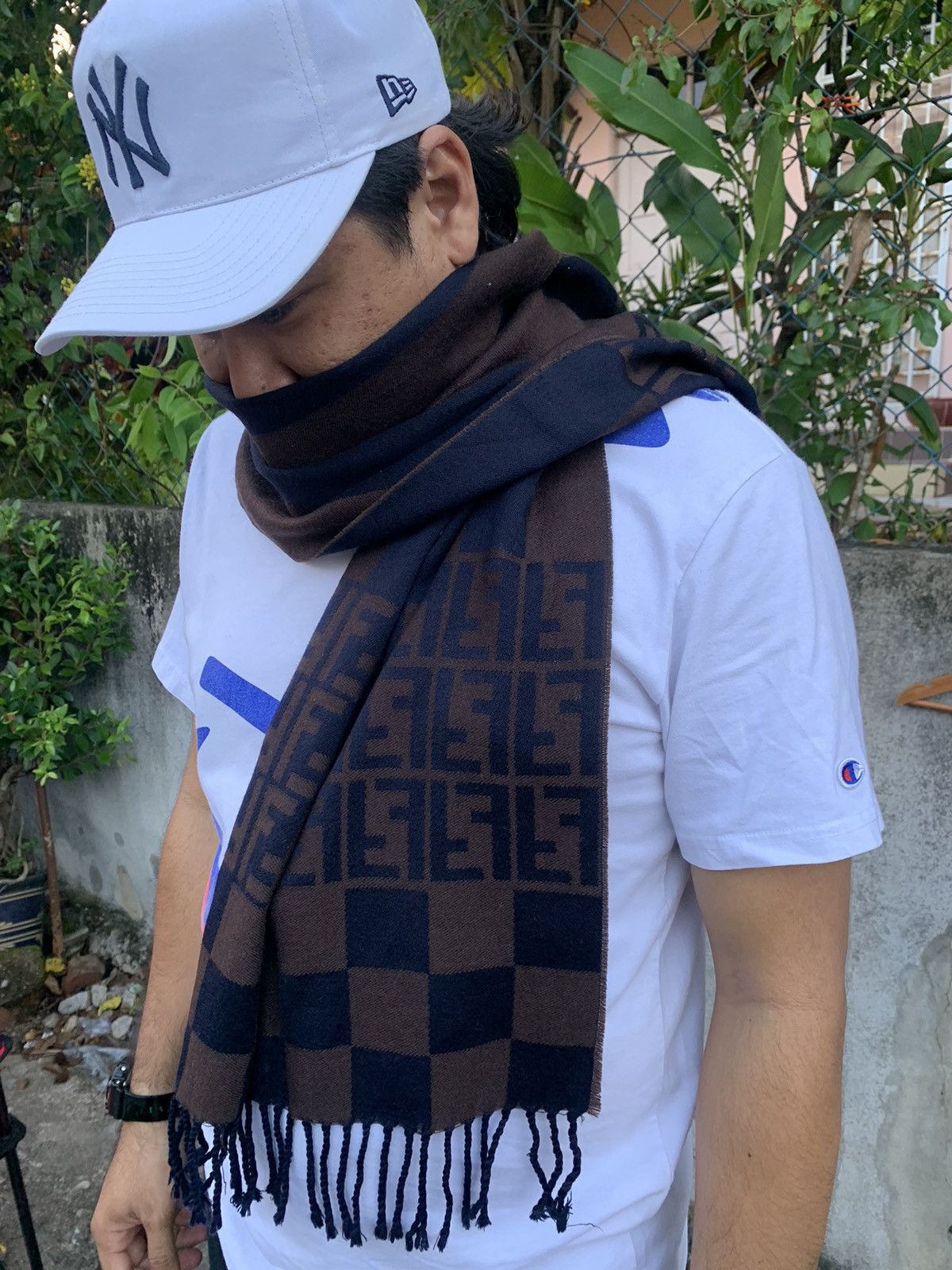 Fendi FENDI Large Scarf Stripe Check pattern Brown Navy Wool Vtg Size ONE SIZE - 4 Thumbnail