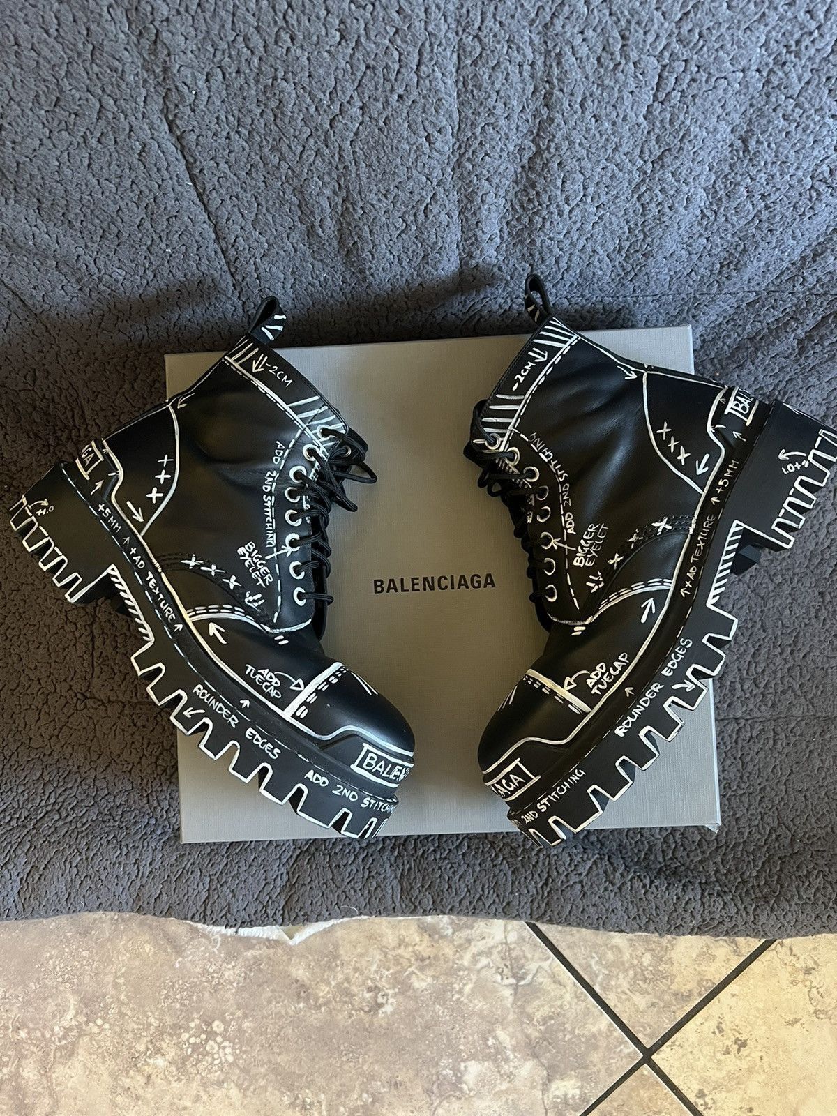 Balenciaga Balenciaga boots Size US 11 / EU 44 - 2 Thumbnail