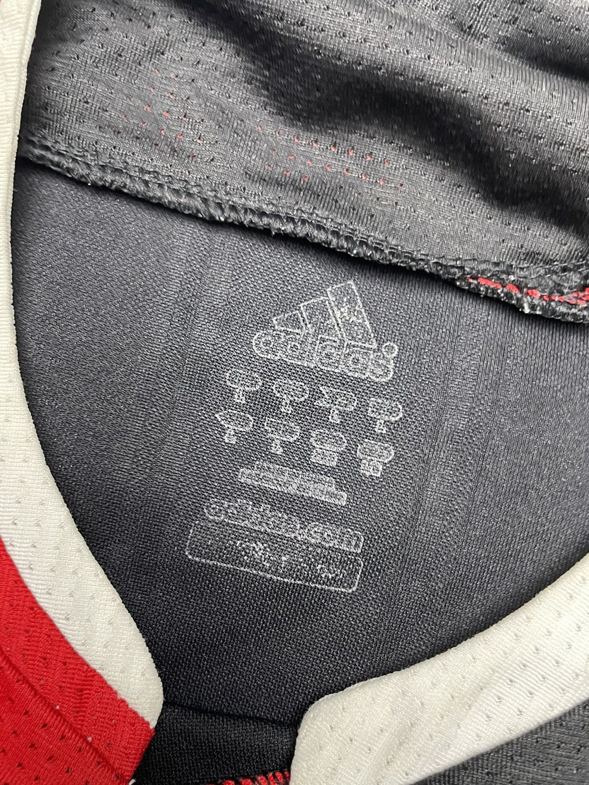 Adidas jersey adidas liverpool 2007/2008 Size US L / EU 52-54 / 3 - 7 Thumbnail