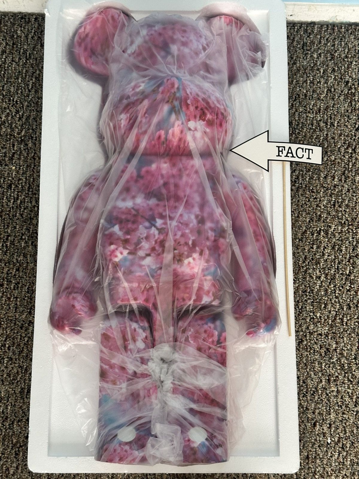 Medicom Toy Medicom Toy Bearbrick 1000% Mika Ninagawa Cherry Blossom Size ONE SIZE - 1 Thumbnail