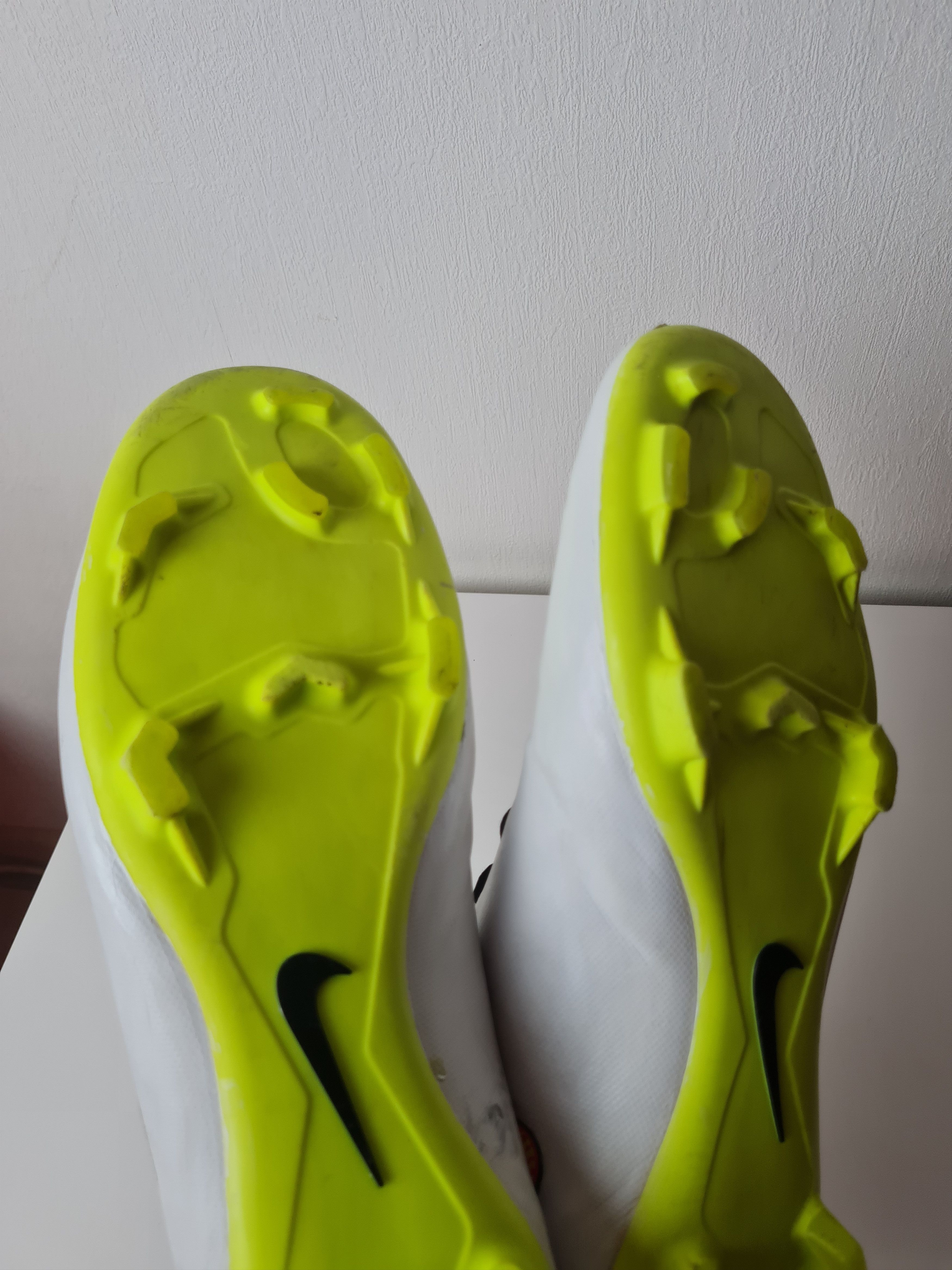 Nike Football Nike Mercurial Victory V FG White Volt Hyper Size US 12.5 / EU 45-46 - 4 Thumbnail