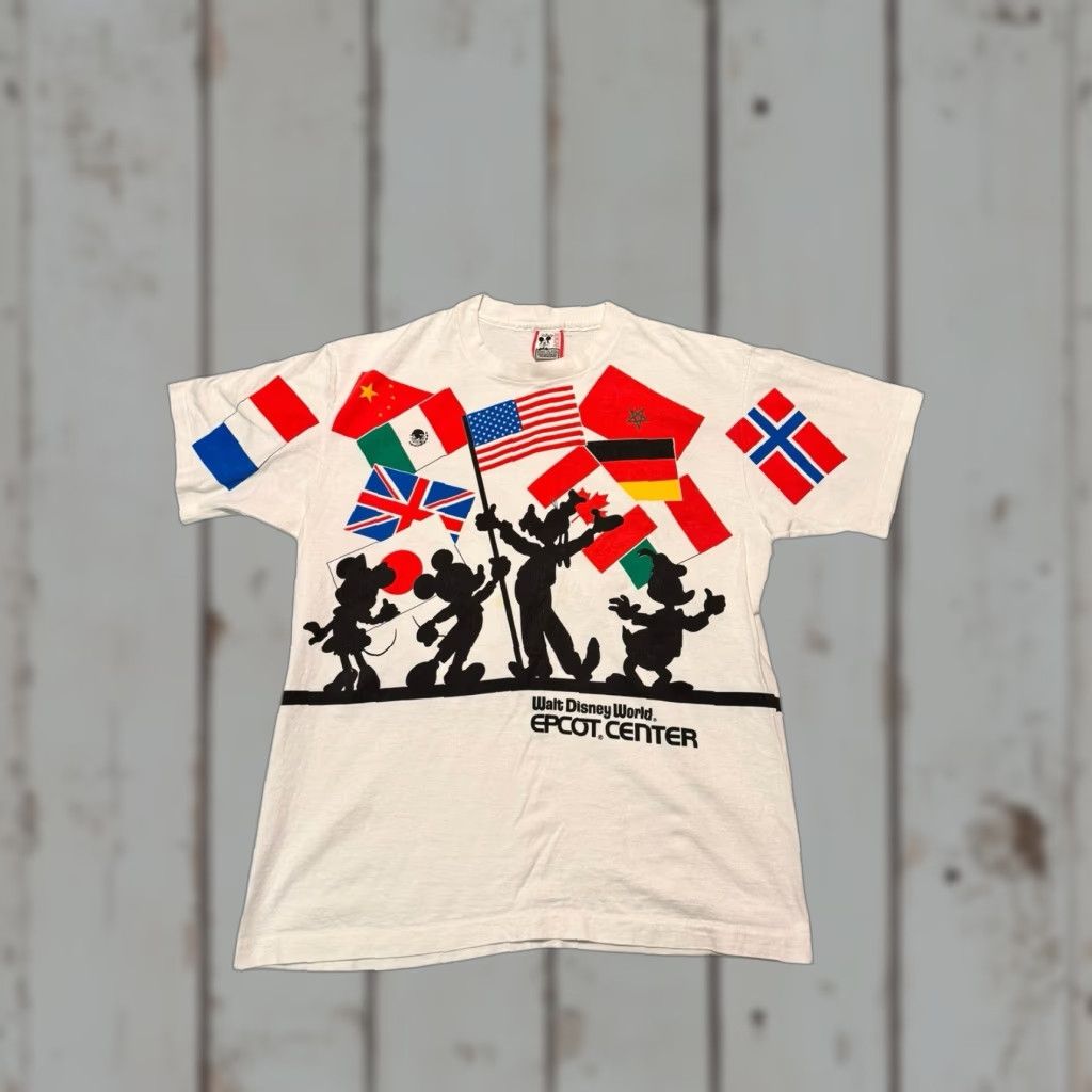Disney VINTAGE 90s Walt Disney World EPCOT Center T-Shirt AOP Flags XL Mickey Minnie Goofy Donald Duck Disney Designs Shirt Mens White Size US XL / EU 56 / 4 - 1 Thumbnail