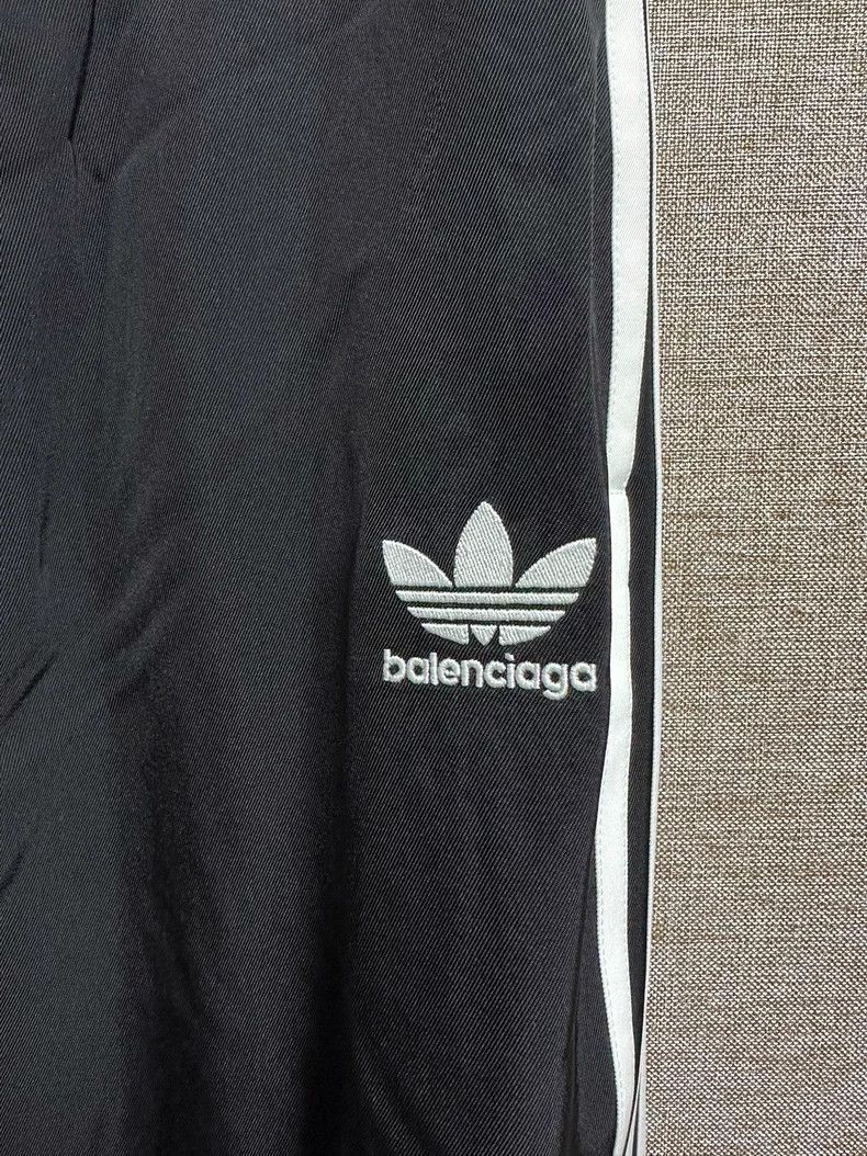 Balenciaga Balenciaga size M Three Stripes Fiber Material Slacks Size US 44 / EU 60 - 3 Thumbnail