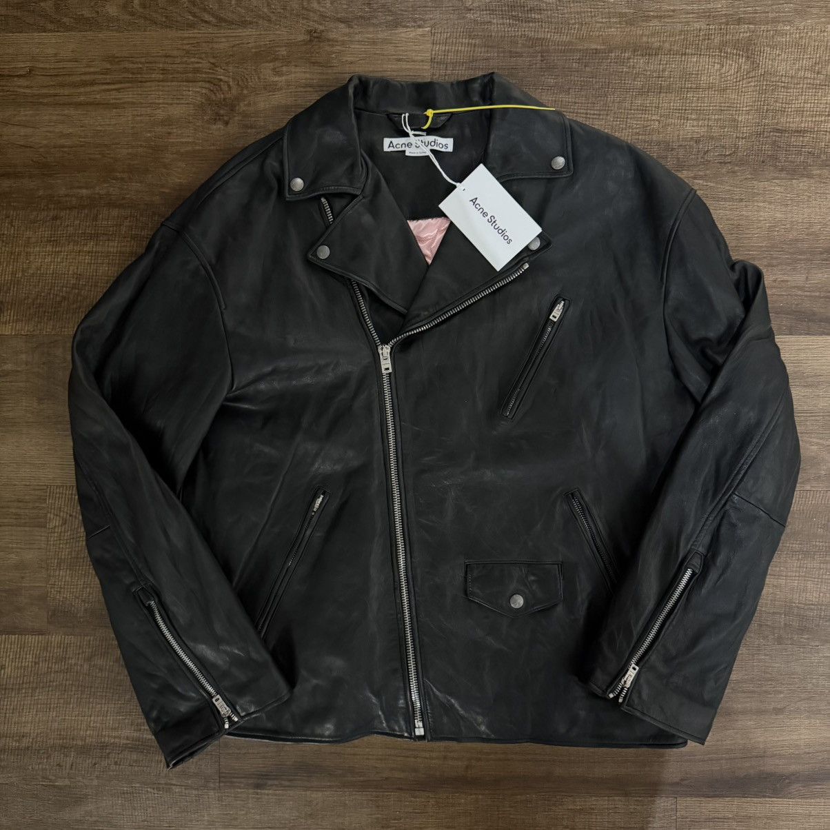 Acne Studios Acne Studios Distressed Leather Jacket Black Size US M / EU 48-50 / 2 - 2 Thumbnail