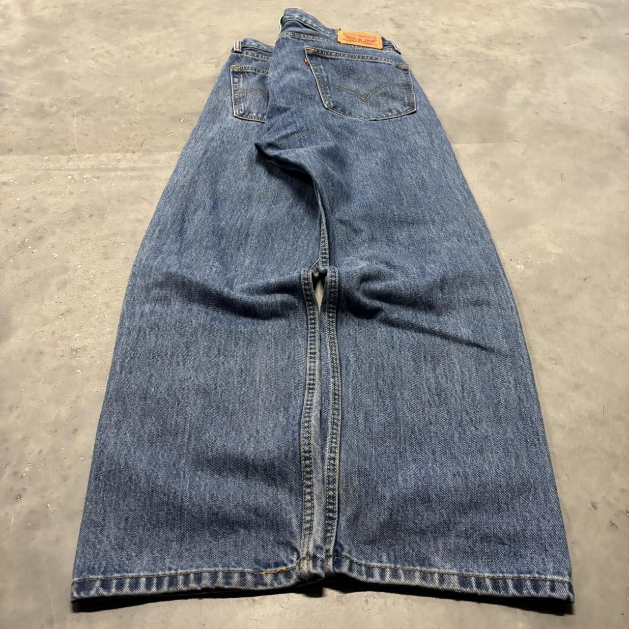 Levi's × Vintage Crazy Vintage Y2K/2000s Blue Wash Levi’s Essential Denim Jeans! Size US 36 / EU 52 - 4 Thumbnail