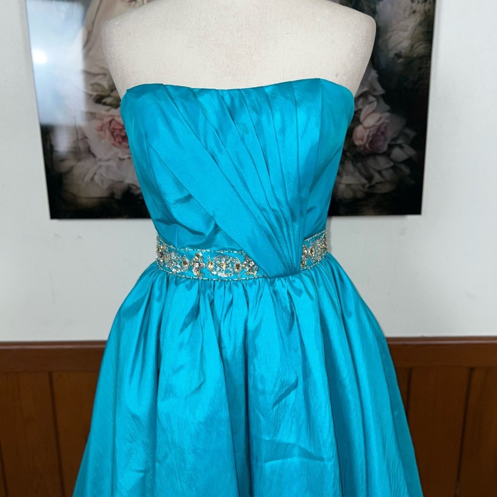 Other Pretty Mori Lee Vibrant Blue Taffeta Prom Dress! Size M / US 6-8 / IT 42-44 - 3 Thumbnail
