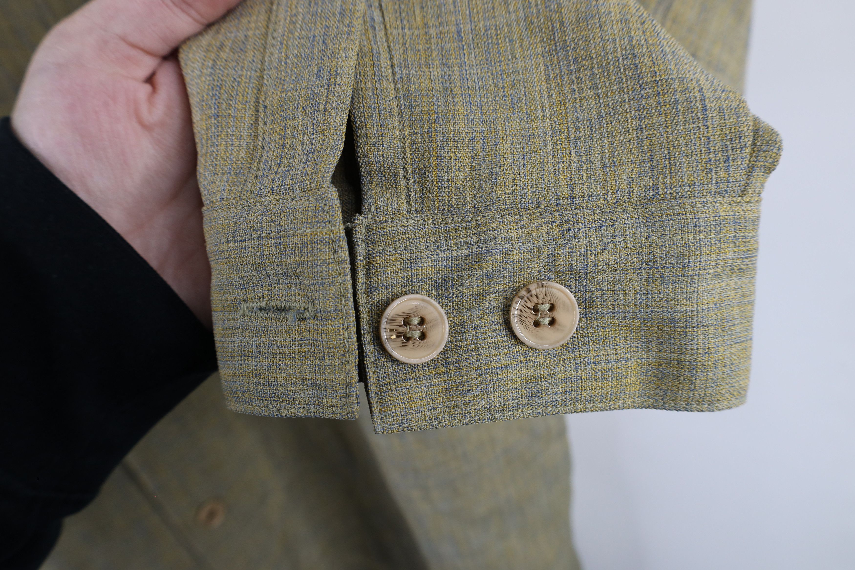 Vintage Vintage 90s Rockabilly Heavyweight Collared Button Shirt Size US XL / EU 56 / 4 - 6 Thumbnail