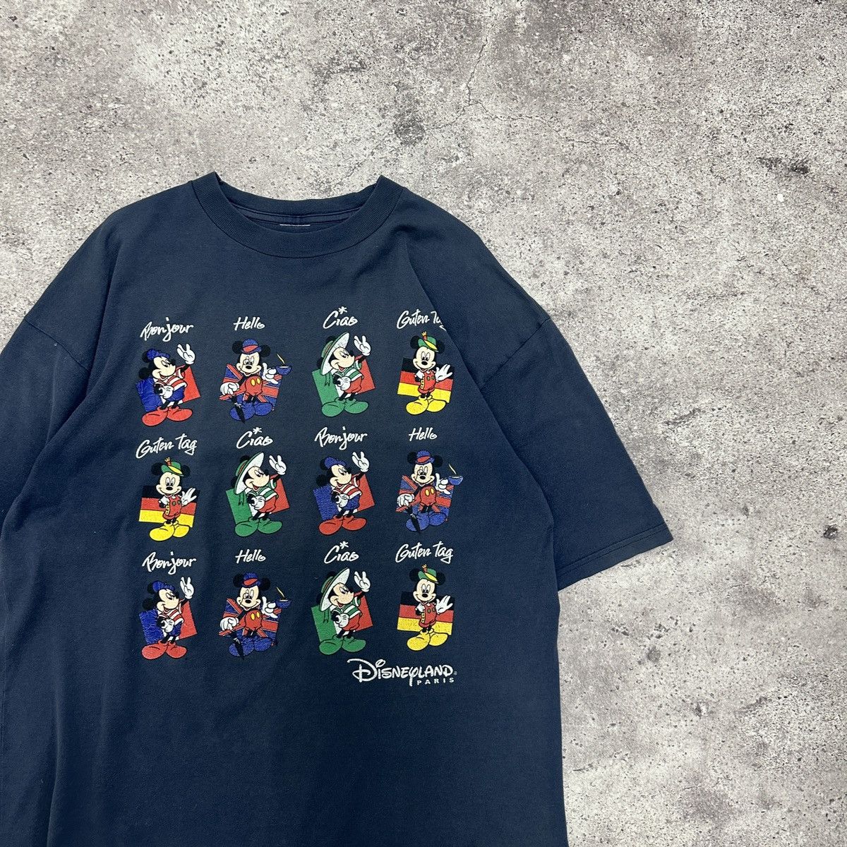 Disney Vintage 90s Disneyland Paris Hello Mickey Mouse tee Europe Size US XL / EU 56 / 4 - 2 Thumbnail
