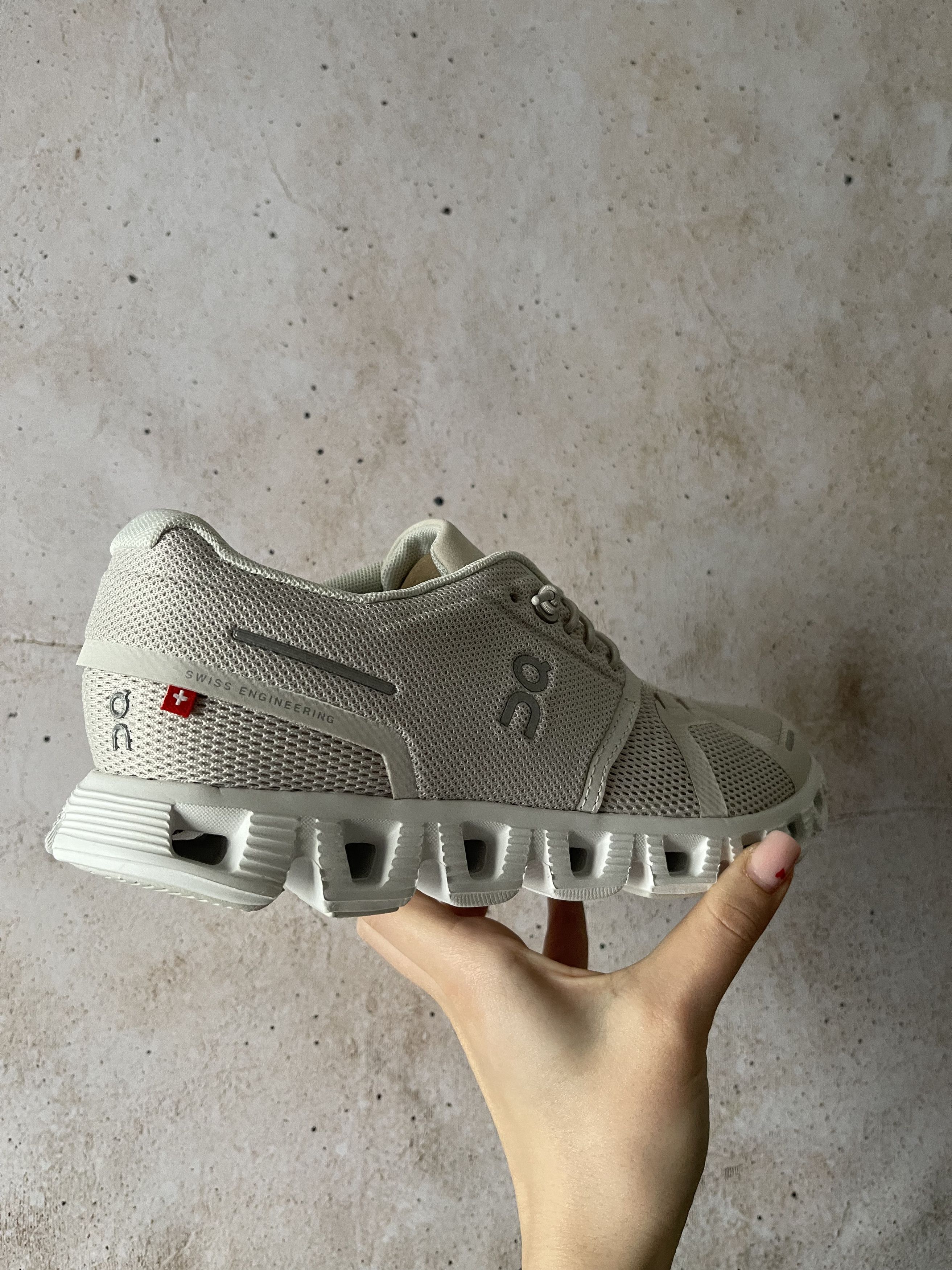 On Sneakers On Running Cloud 5 Pearl White (Women's) Federer Size US 6.5 / IT 36.5 - 4 Thumbnail